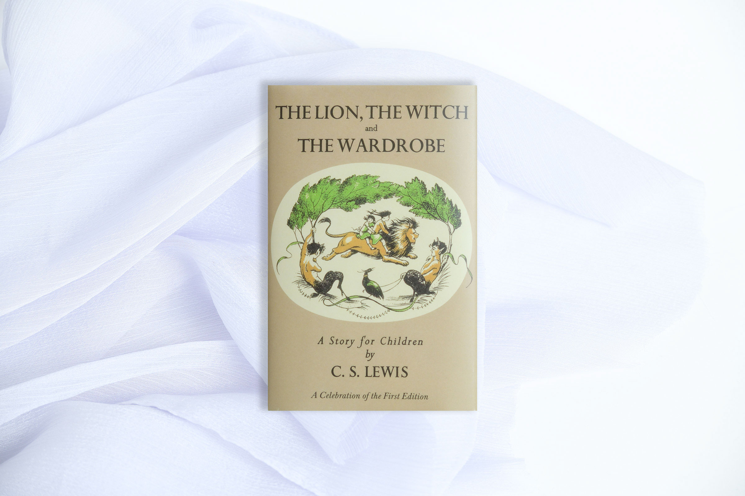 the lion the witch and the wardrobe cs lewis