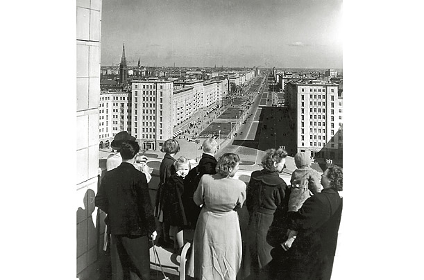 The Cold War's Influence on Art: 1945-1970 - Photo Essays - TIME