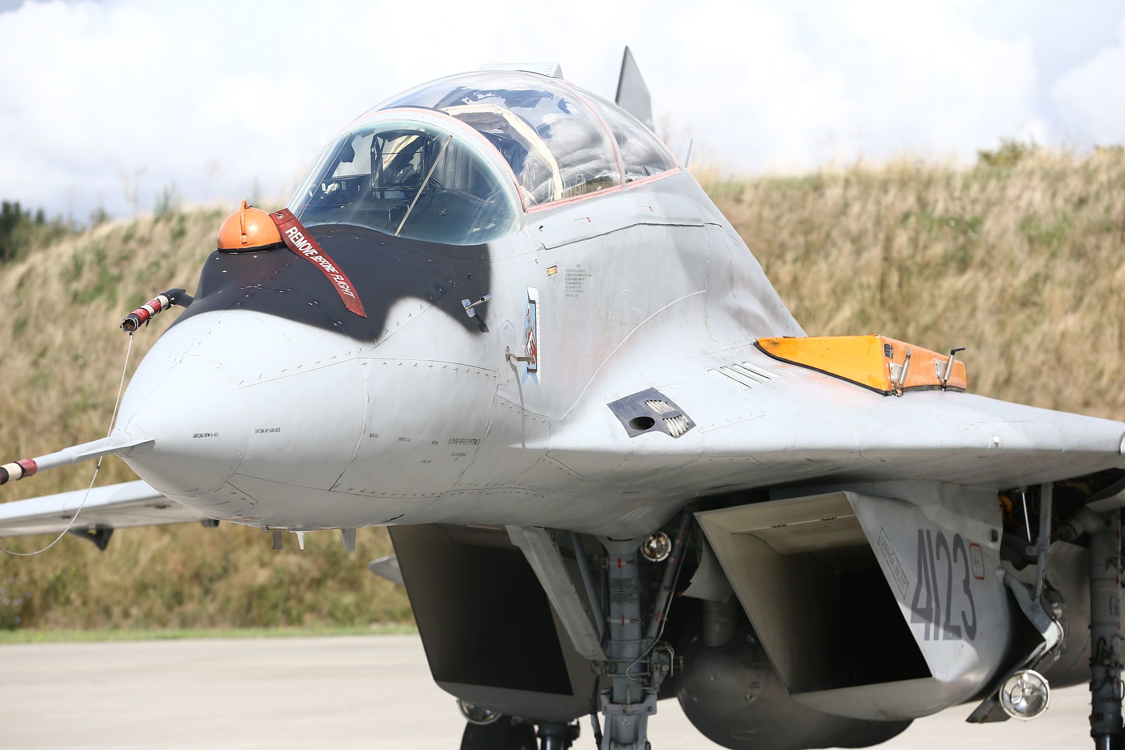 Poland Says It Could Transfer Warplanes to U.S. Base in Germany