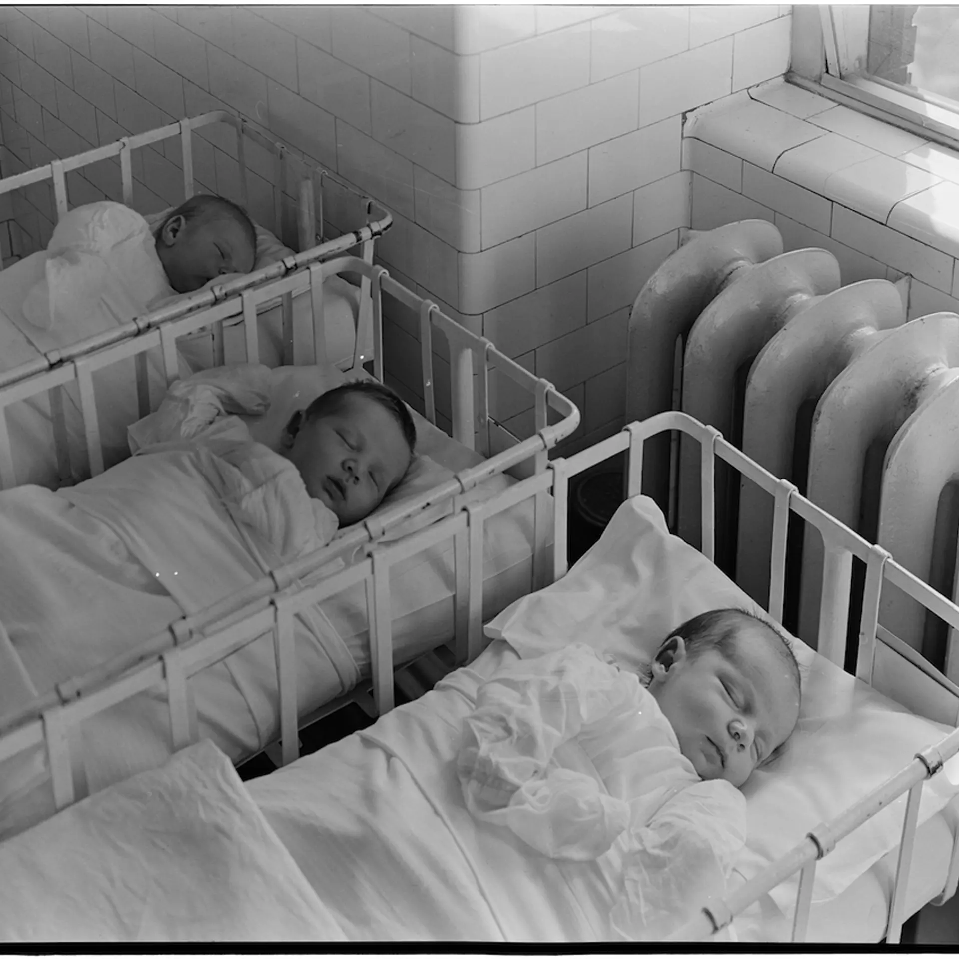Beth Israel Hospital. Stuyvesant Square. Three babies.