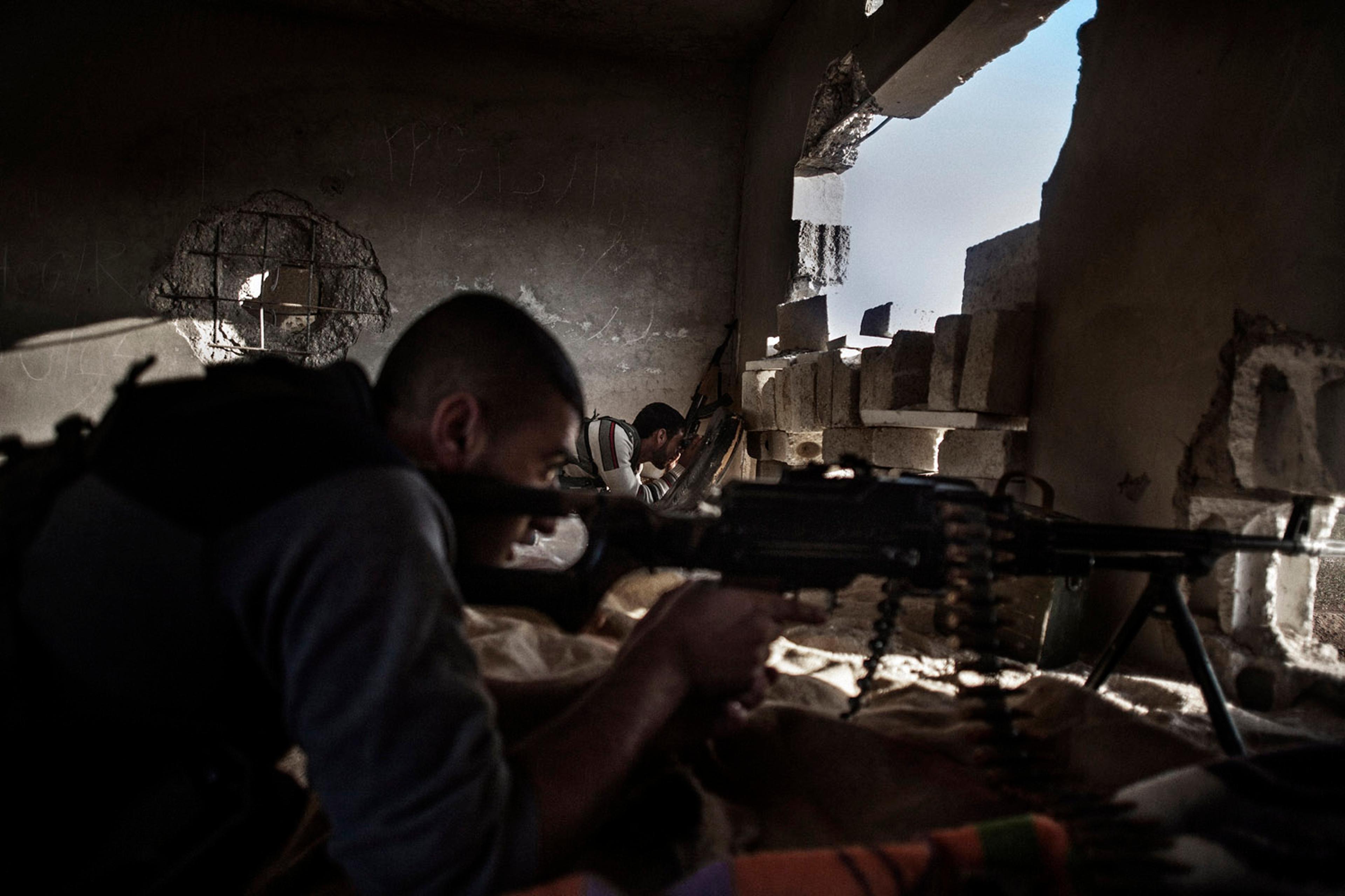 Rojava Ypg Rojava, Syria: Fabio Bucciarelli in the Land of the Kurds