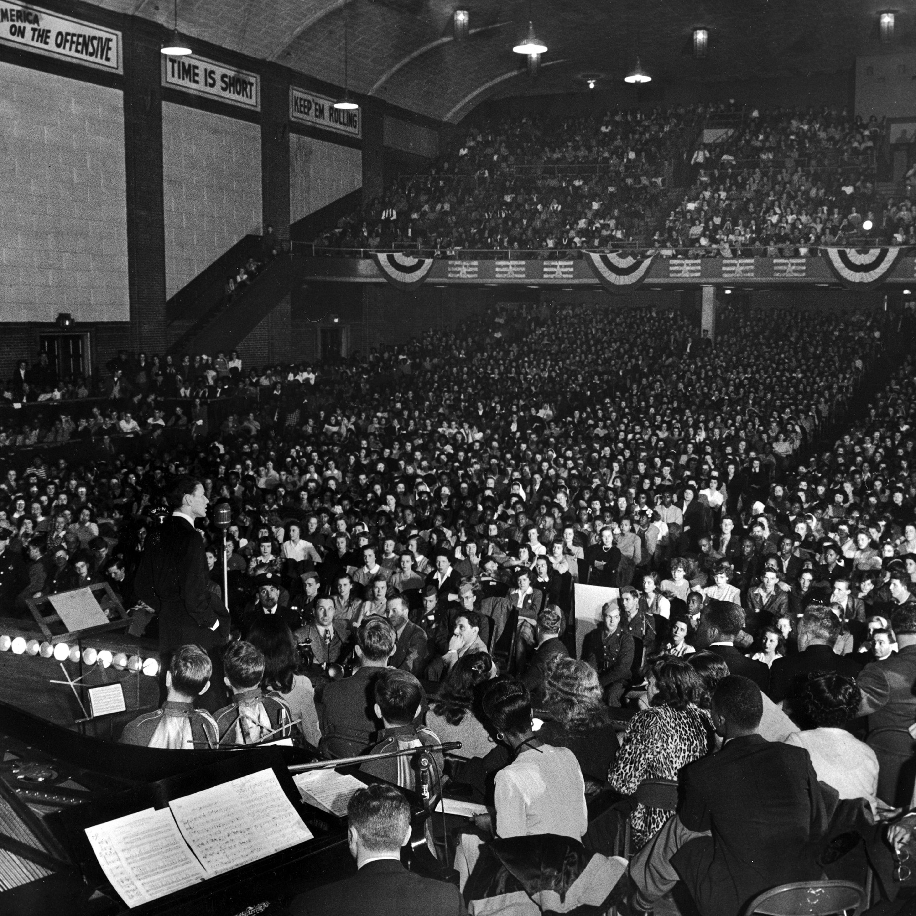 Frank Sinatra in Gary Indiana