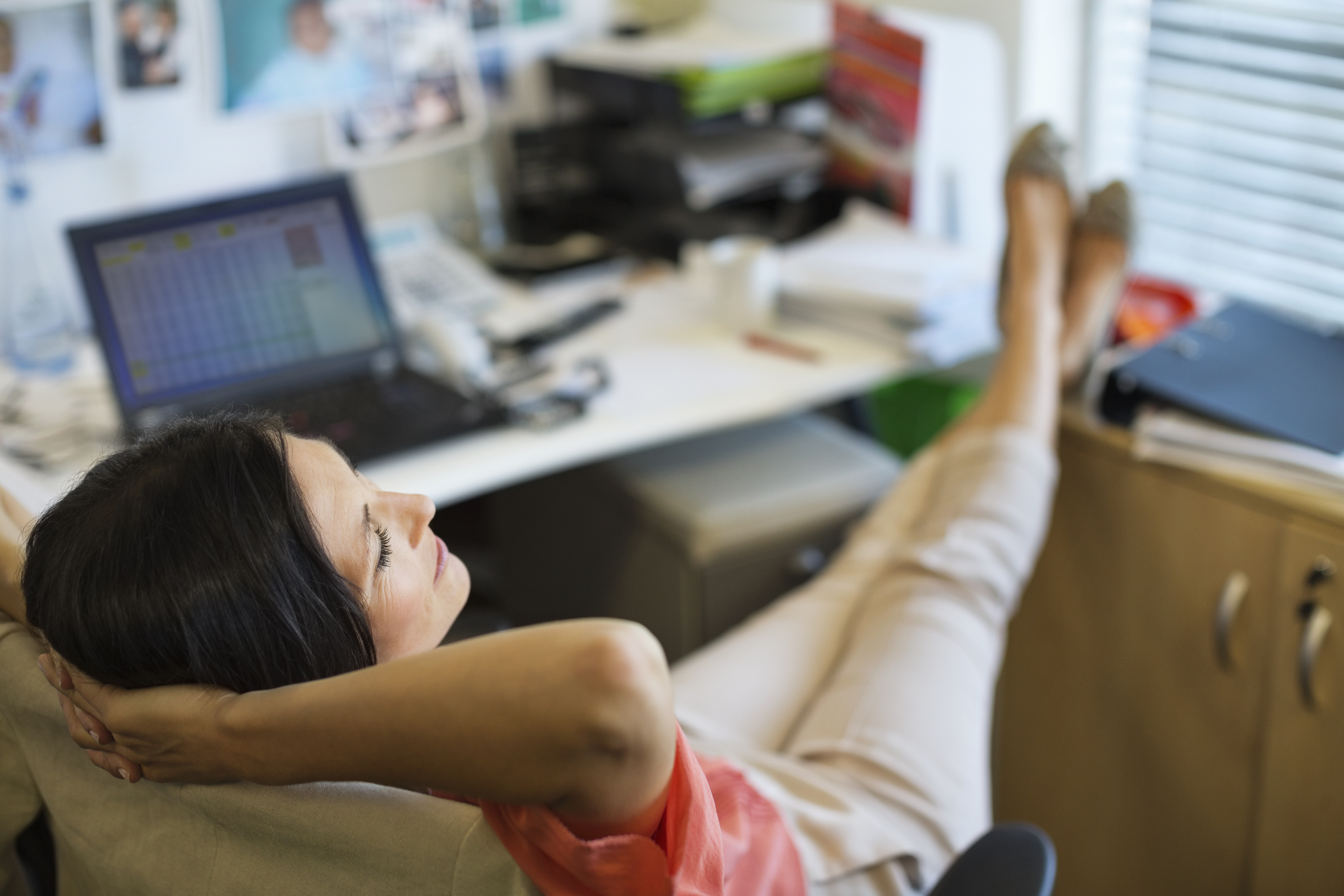 women-sitting-idly-desk