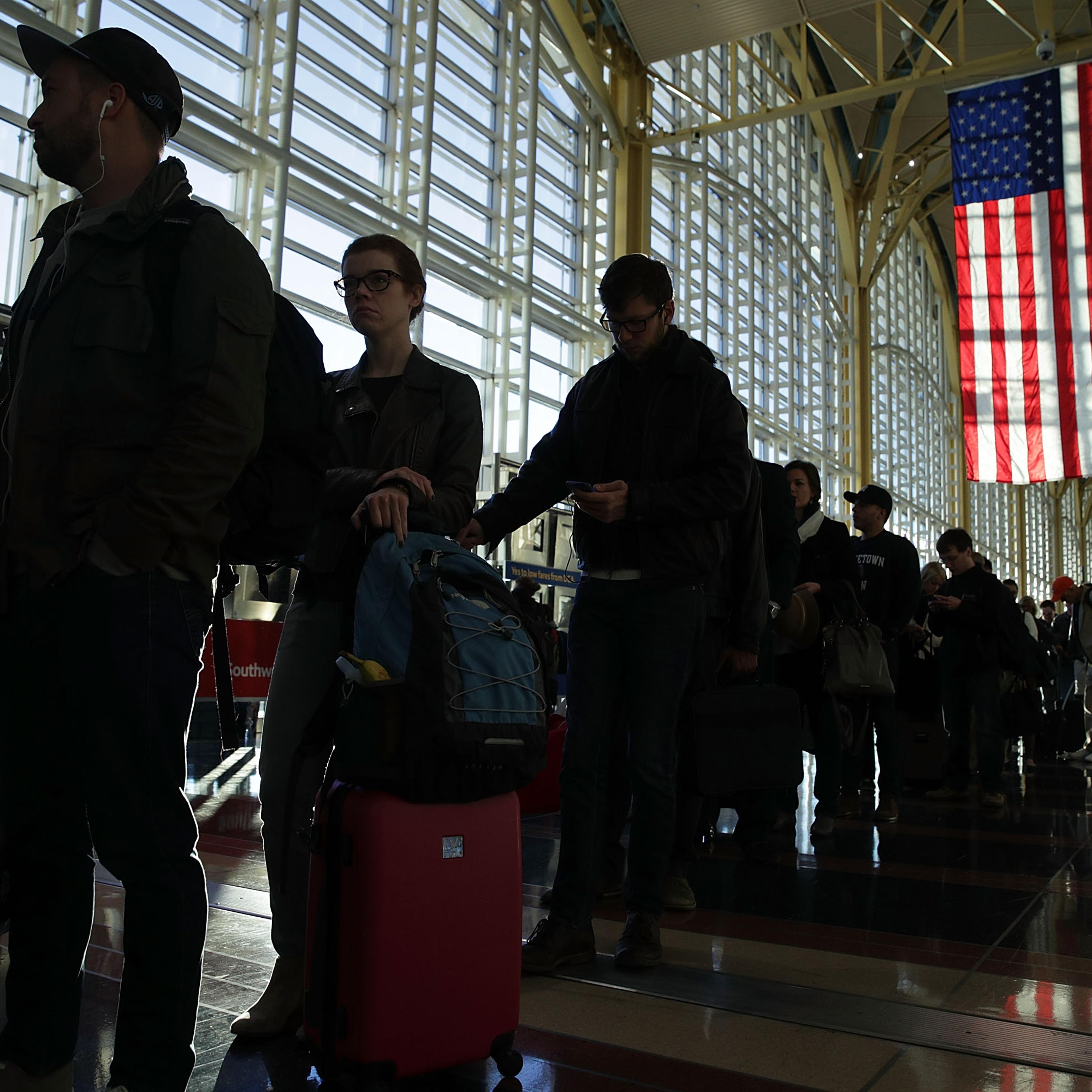 AAA Predicts The Busiest Thanksgiving Travel Period In Nine Years