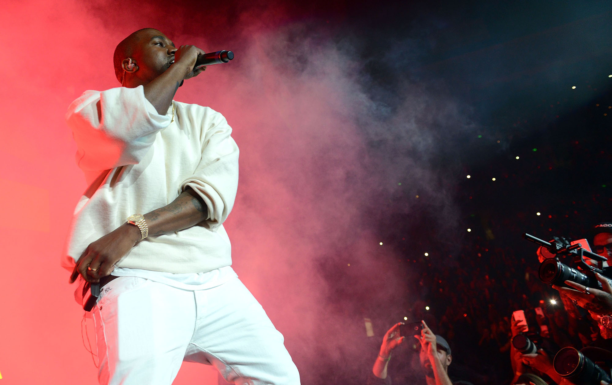 kanye-west-new-track-saint- 