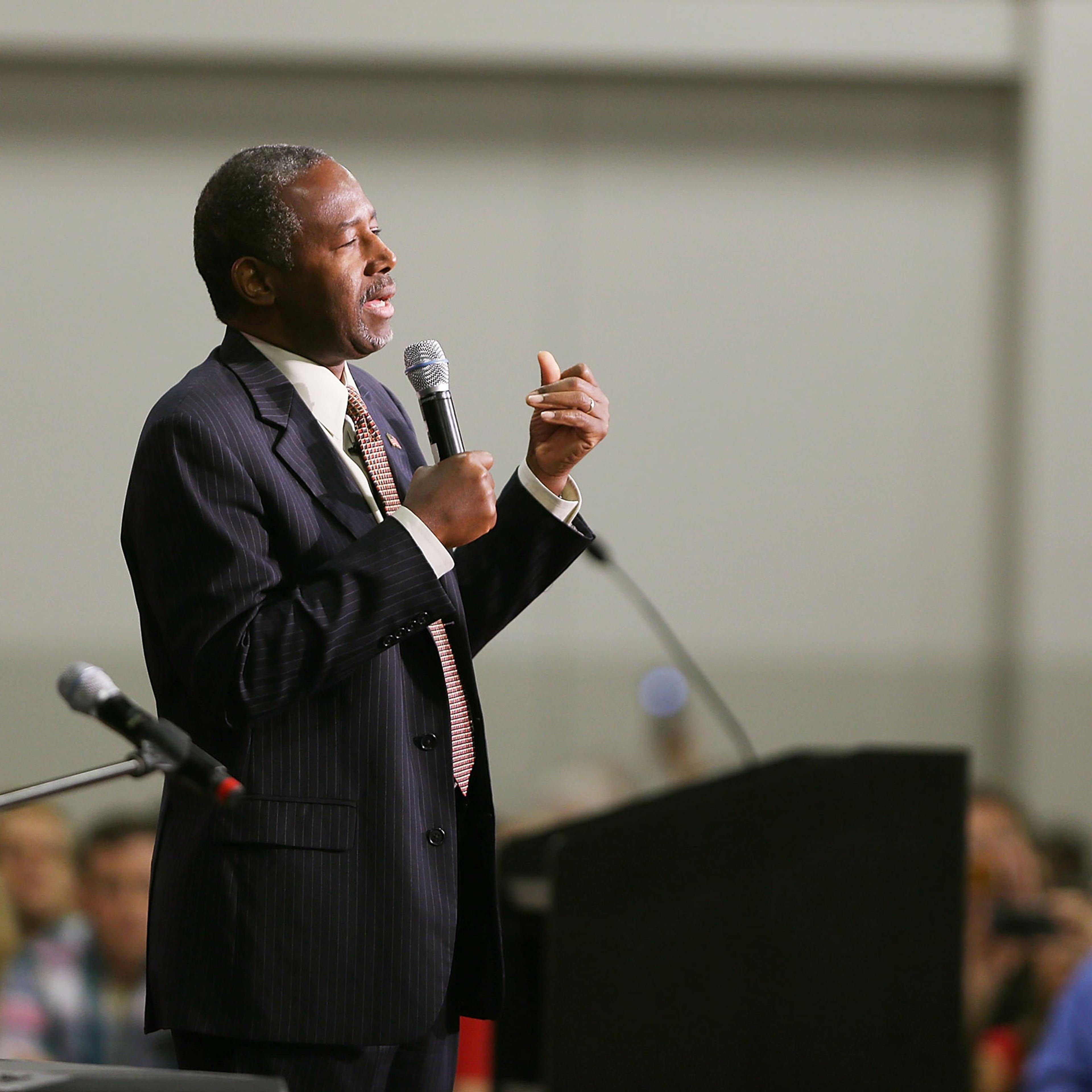 SHARONVILLE, OH - SEPTEMBER 22: Republican presidential candidate Dr. Ben Carson speaks at a campaign rally on September 22, 2015 in Sharonville, Ohio. Carson came under criticism after expressing his view that he would not support putting "a Muslim in c