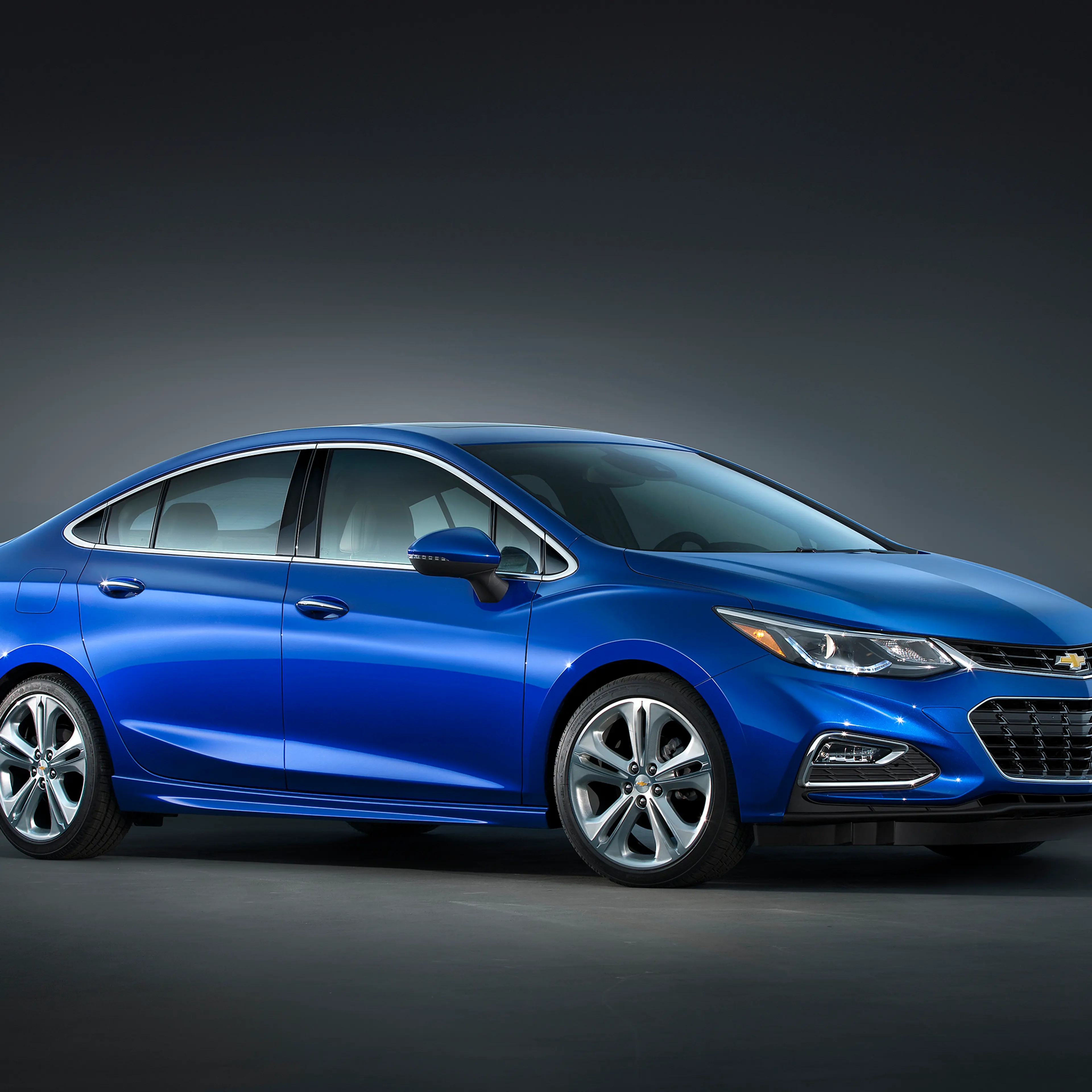 2016 Chevrolet Cruze front 7/8