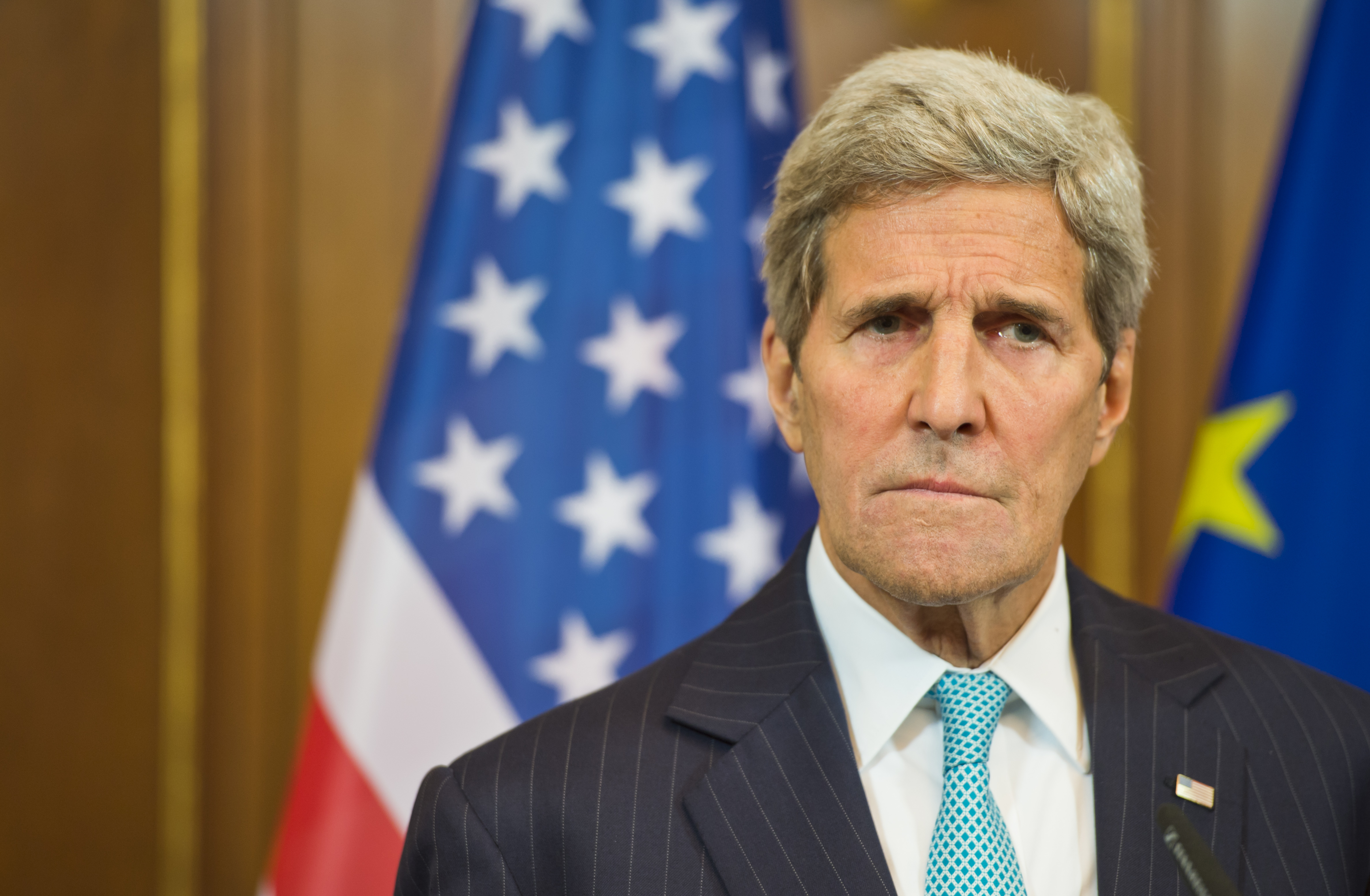 Bundesaussenminister Frank-Walter Steinmeier, SPD, und John Kerry, Aussenminister der Vereinigten Staaten von Amerika, bei einer Pressekonferenz nach einem bilateralen Gespraech und einem Treffen mit Fluechtlingen aus Syrien.Berlin, 20.09.2015. Copyright