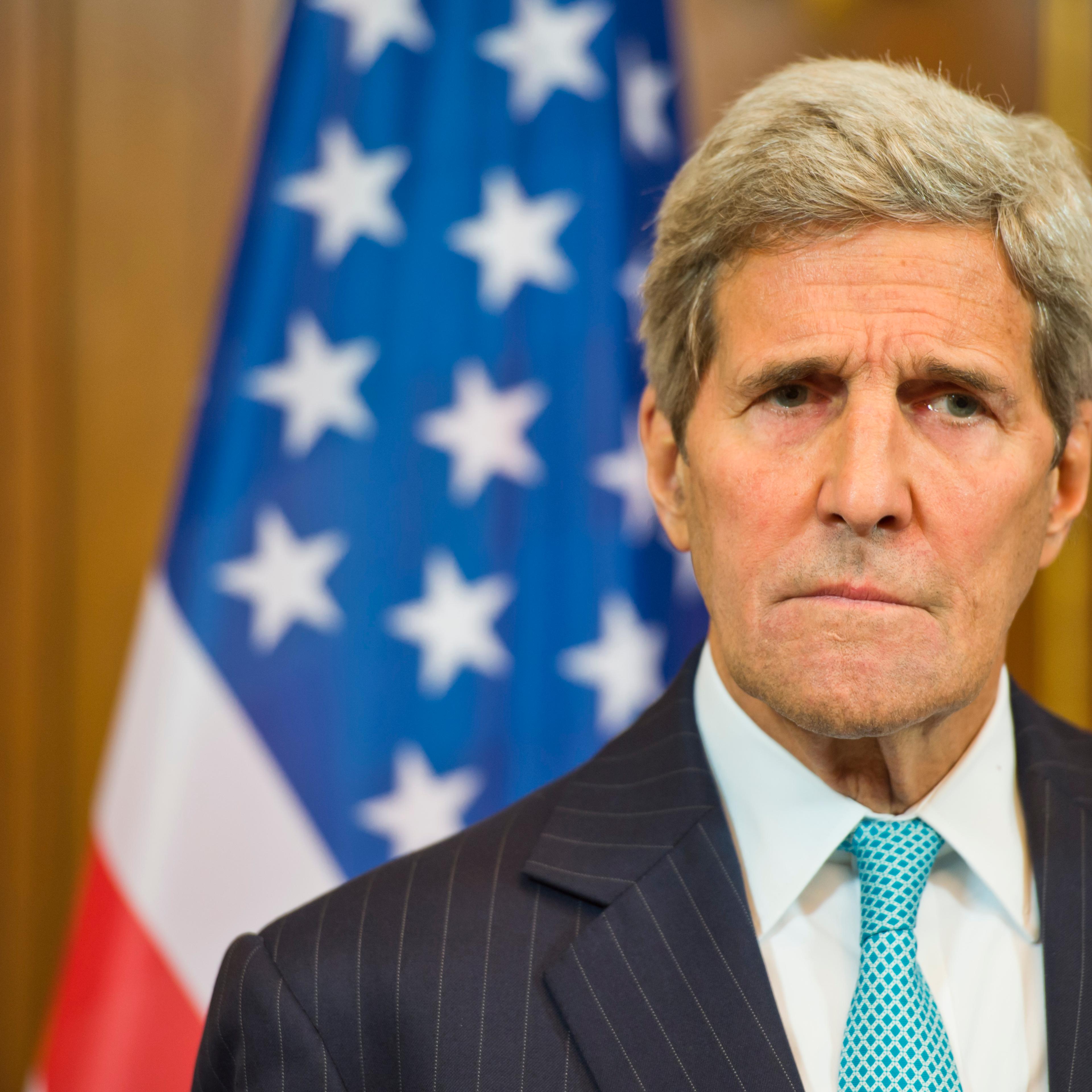 Bundesaussenminister Frank-Walter Steinmeier, SPD, und John Kerry, Aussenminister der Vereinigten Staaten von Amerika, bei einer Pressekonferenz nach einem bilateralen Gespraech und einem Treffen mit Fluechtlingen aus Syrien.Berlin, 20.09.2015. Copyright