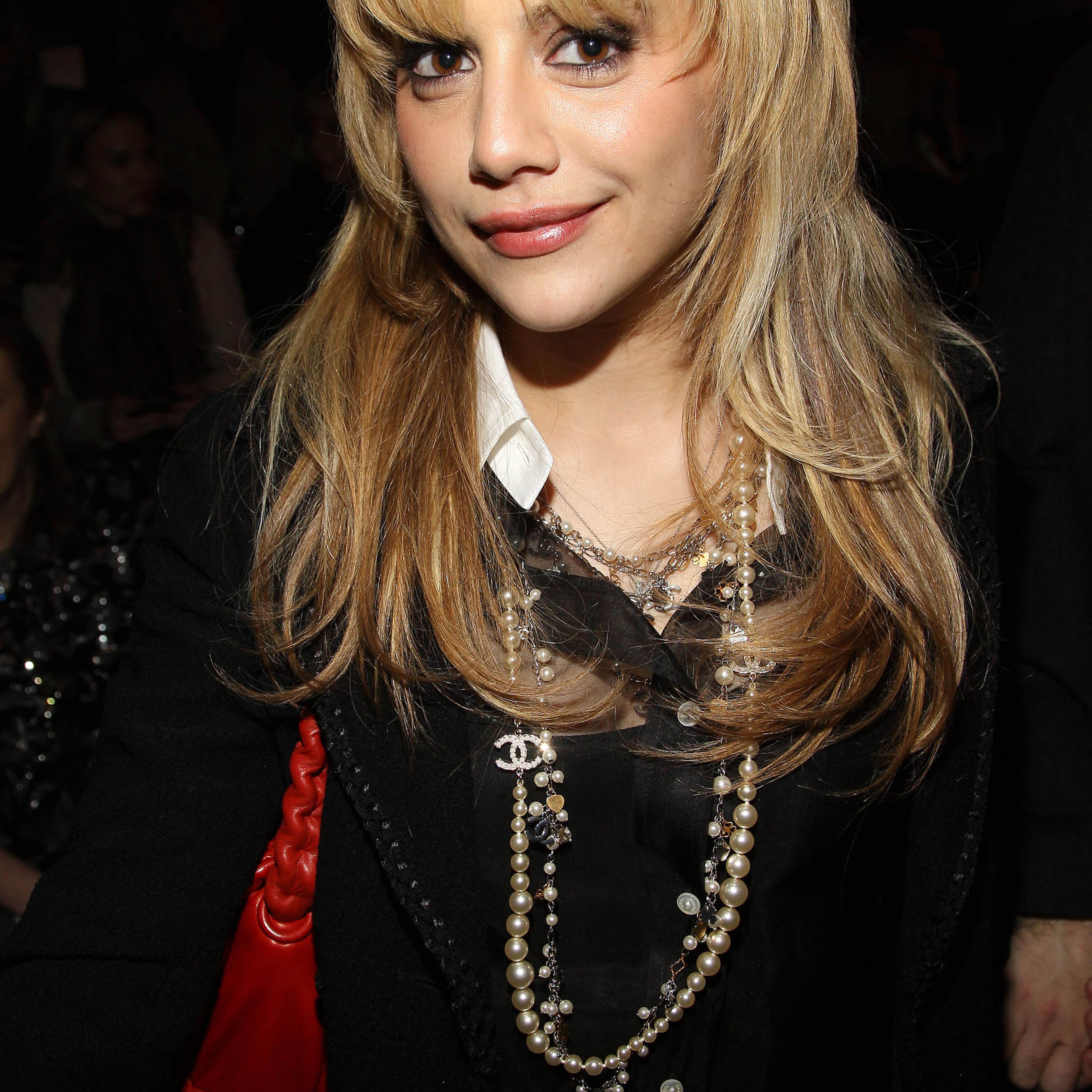 Max Azria - Front Row - Fall 08 MBFW