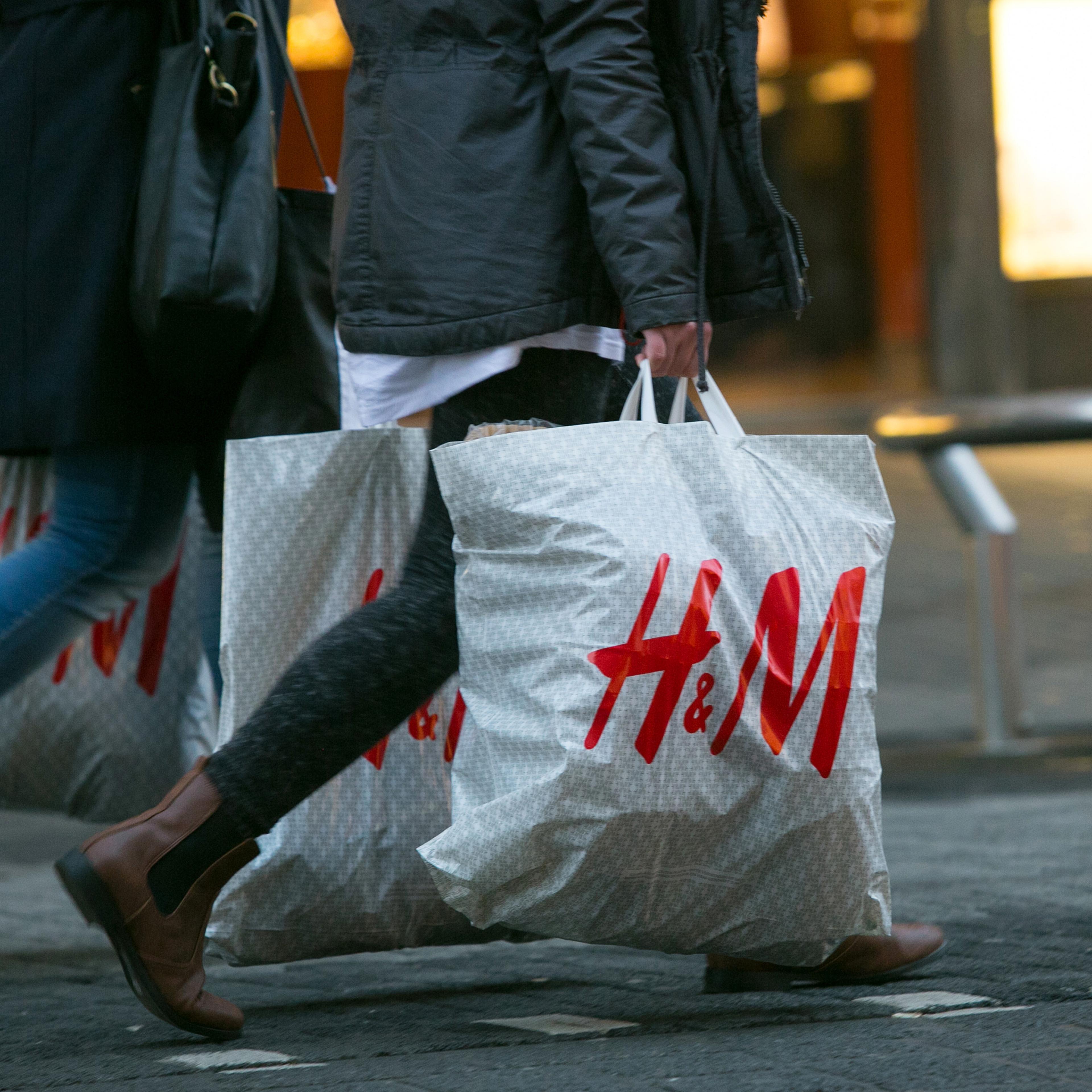 Shoppers And Retail Economy As German Investor Confidence Jumps