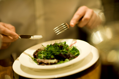 man-eating-salad