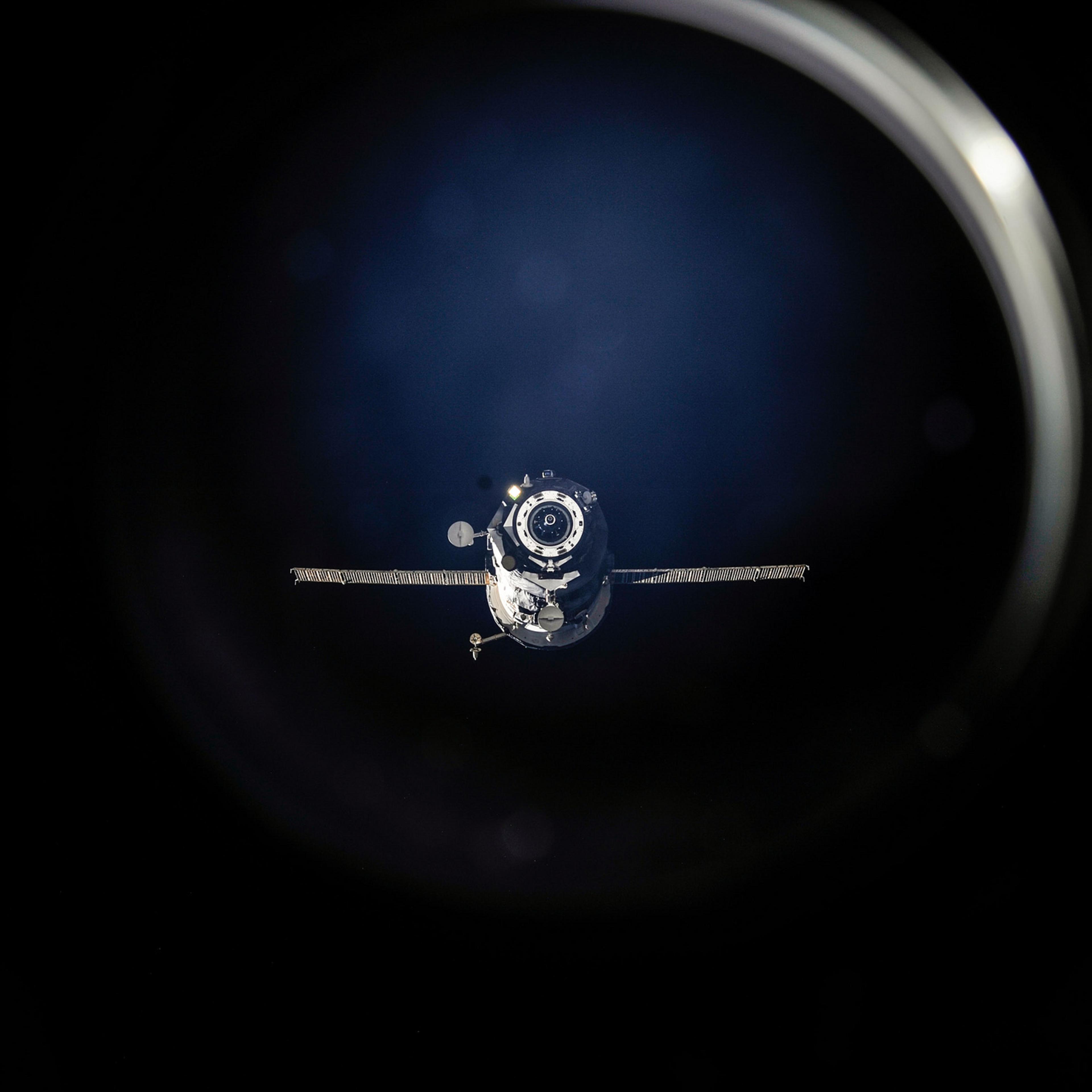Before the fall: An unpiloted Progress spacecraft prepares to plunge into the atmosphere