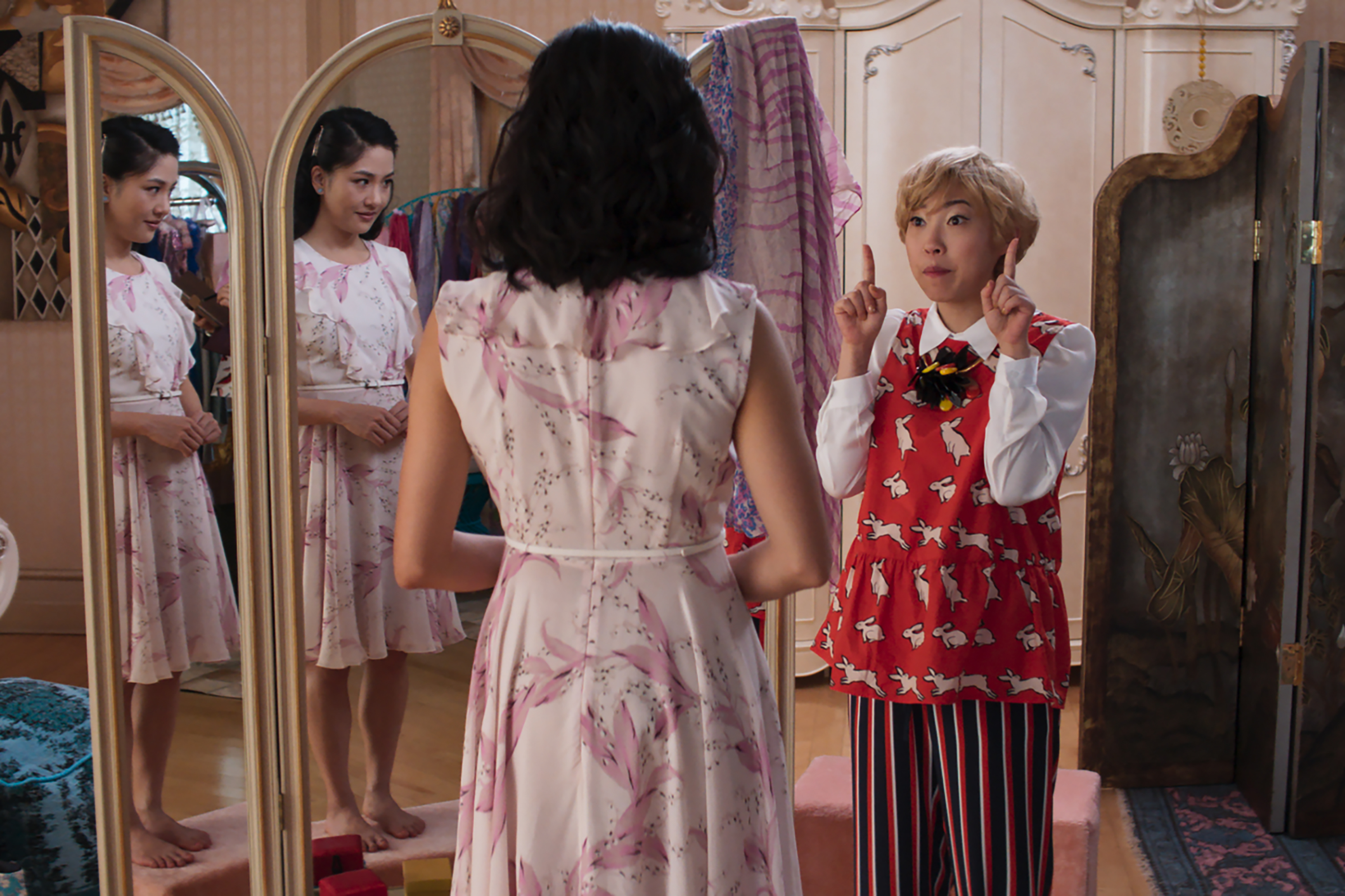 Crazy Rich Asian's Awkwafina and Wu