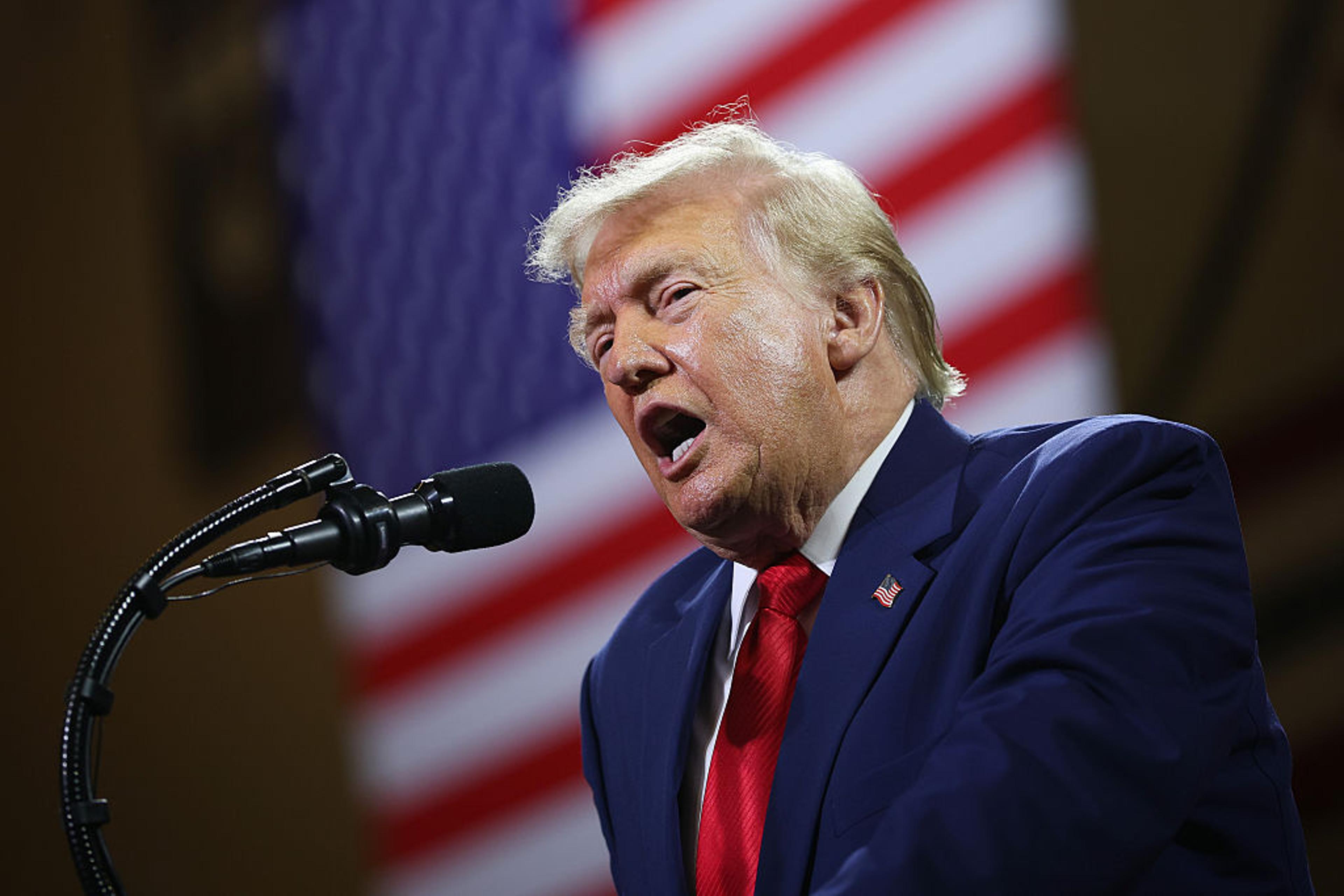 Трамп виголосить «об’єднувальну, але жорстоку» промову на перенесеній вечері кореспондентів Білого дому, повідомляє адміністрація