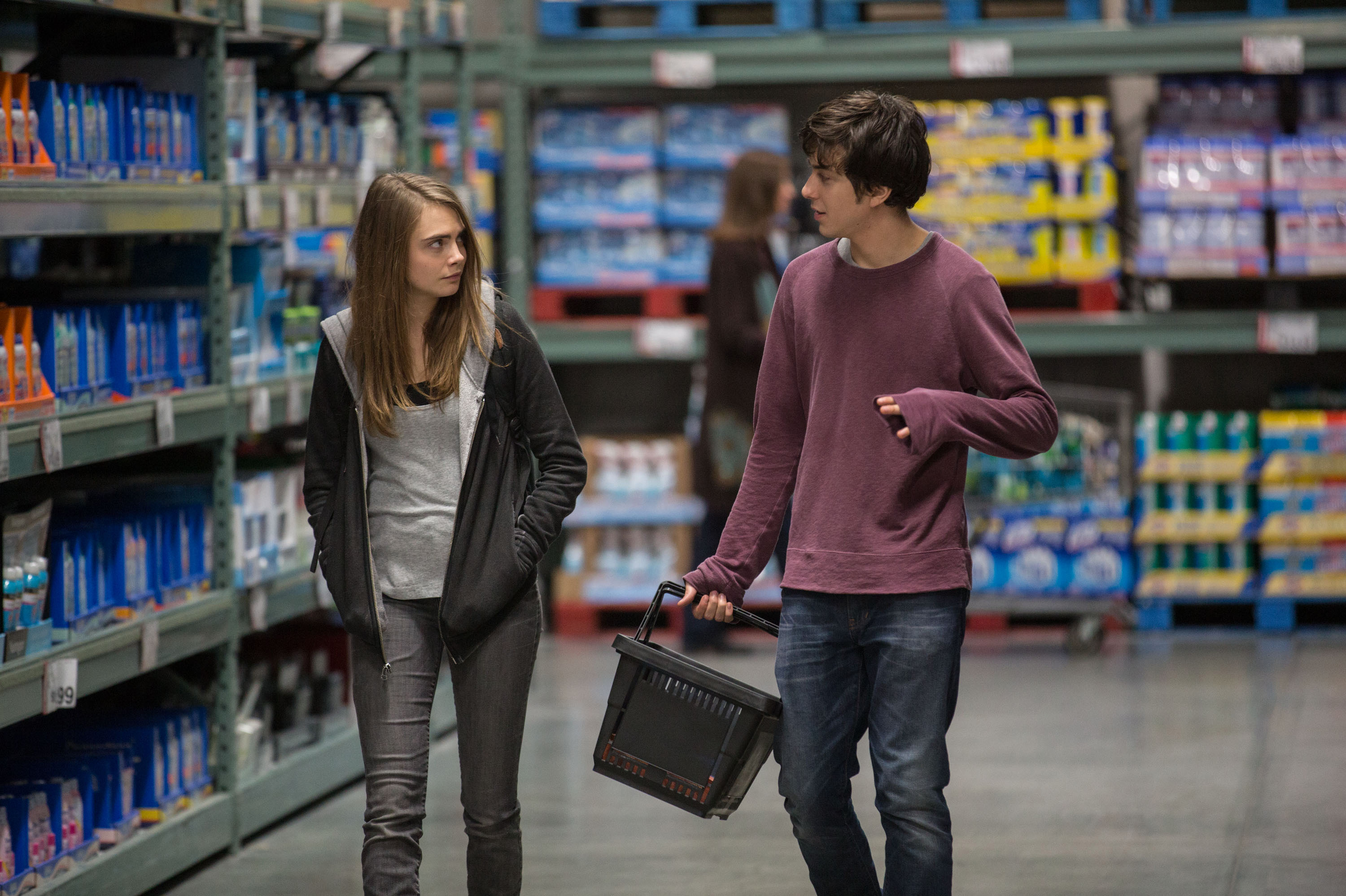 Margo (Cara Delevingne) and Quentin (Nat Wolff) enjoy an unforgettable evening together in Paper Towns.