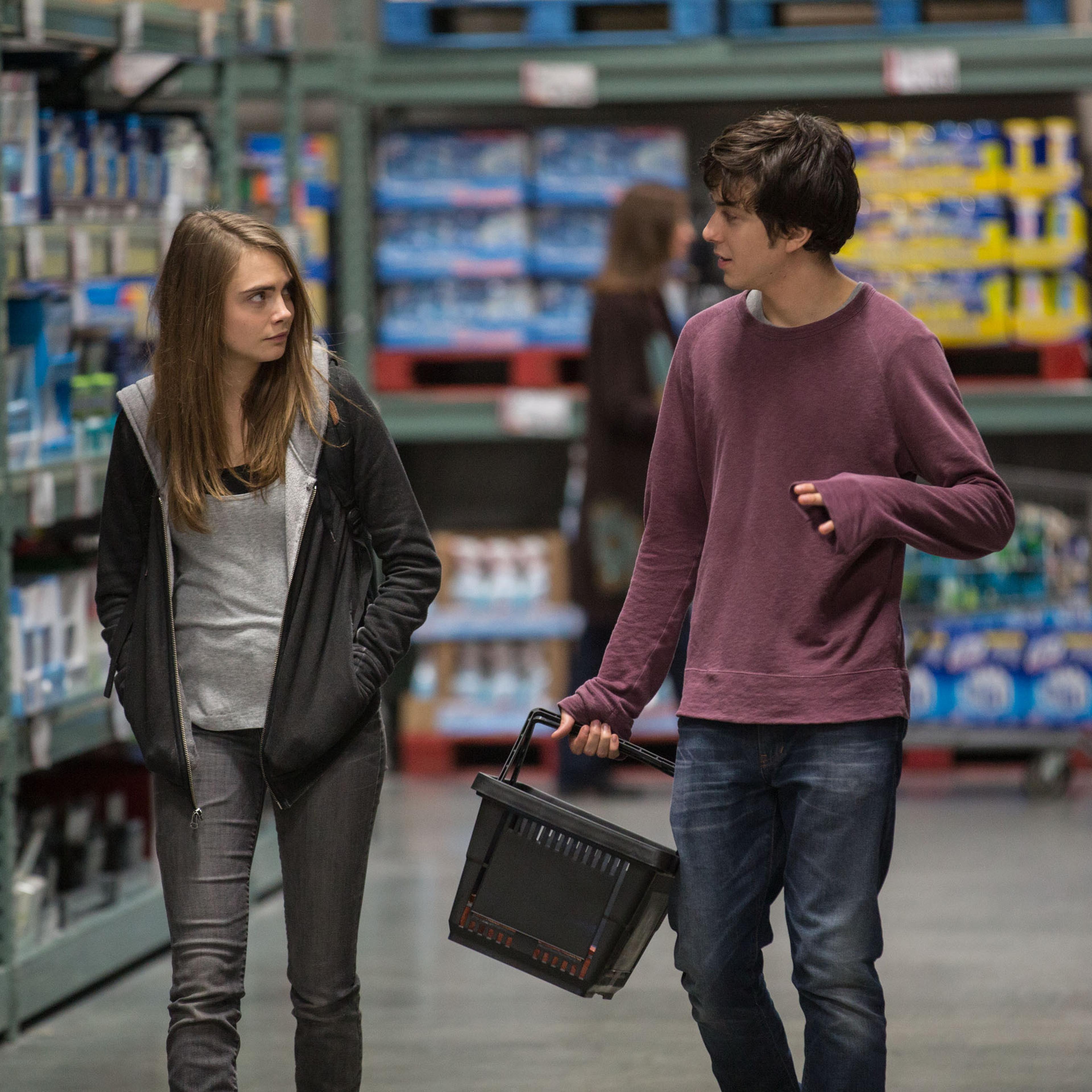 Margo (Cara Delevingne) and Quentin (Nat Wolff) enjoy an unforgettable evening together in Paper Towns.