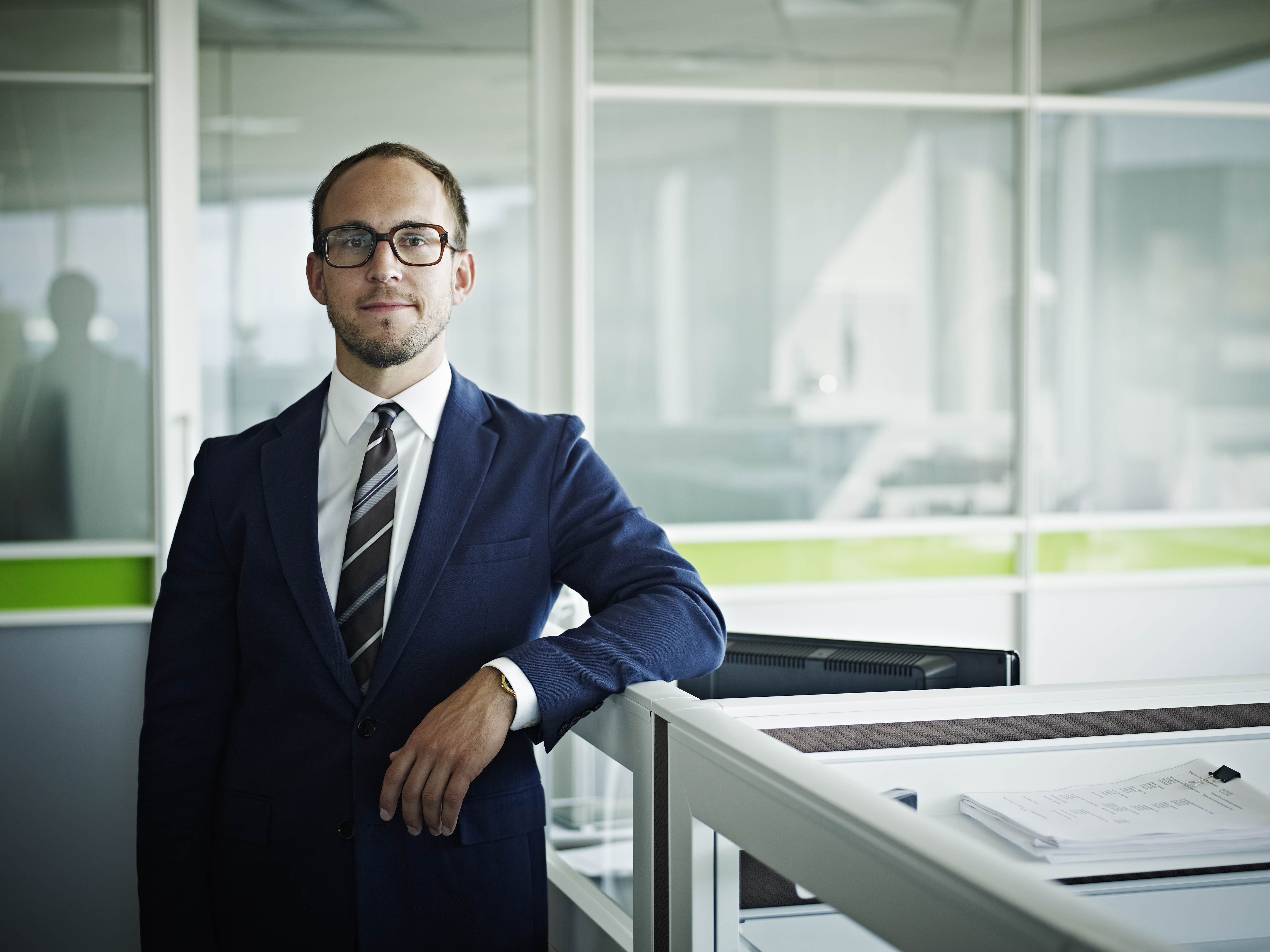 businessman-leaning
