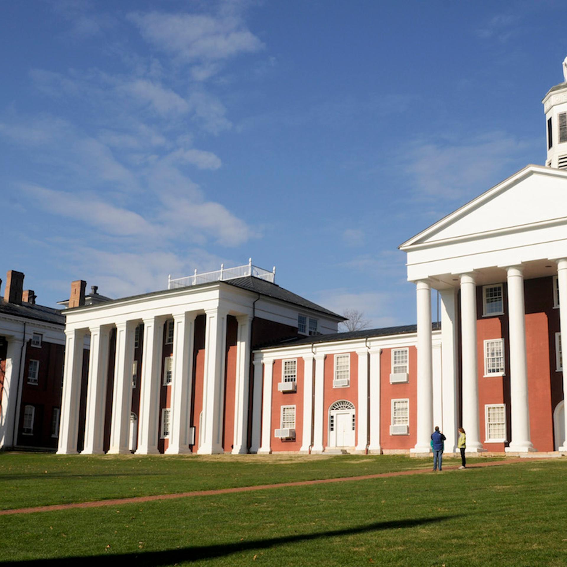 CampuCampus buildings at Washington and Lee University in Virginia.