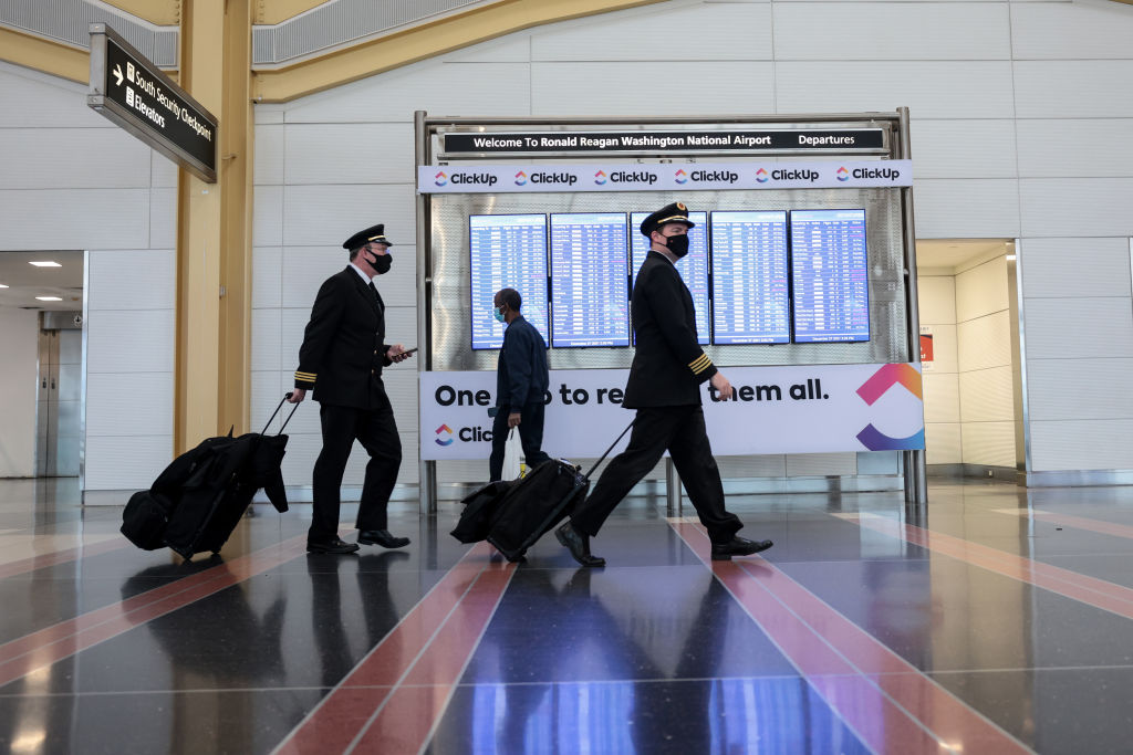 Airlines Cancel Thousands Of Flights As Omicron Cases Surge