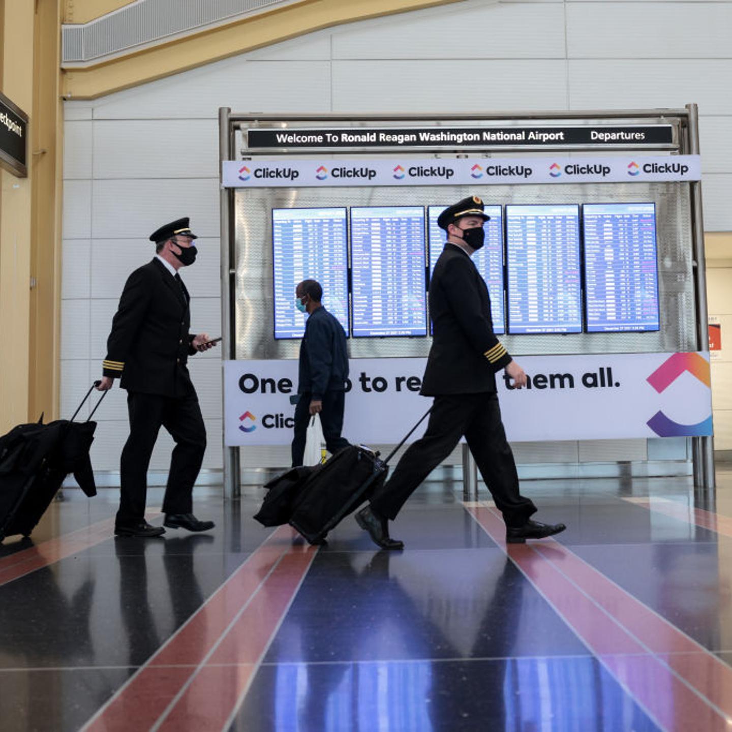 Airlines Cancel Thousands Of Flights As Omicron Cases Surge