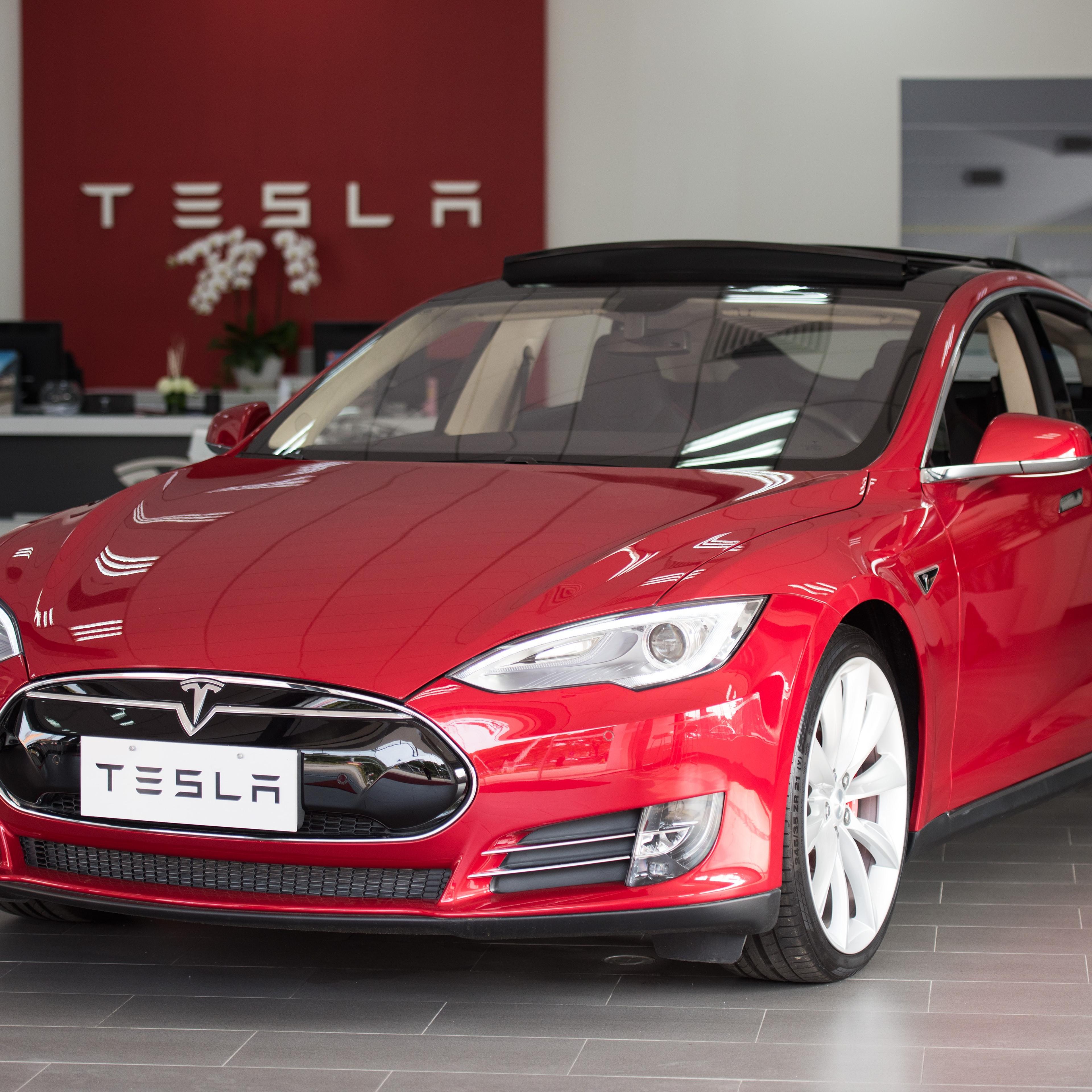 CHINA-AUTO-SHOW-ENVIRONMENT-TESLA