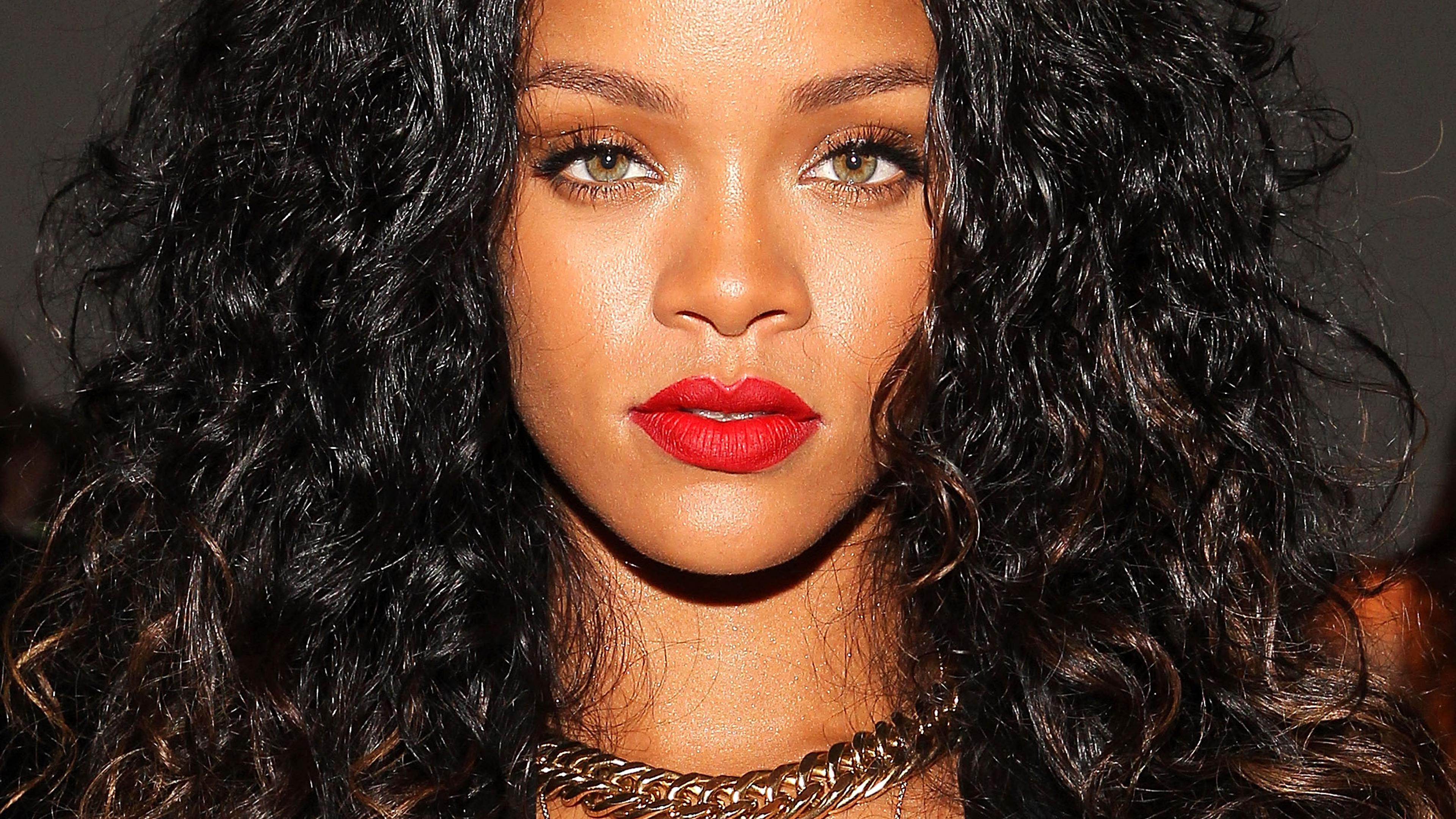 Rihanna Rizee Rihanna Slams NFL for Pulling Her Song After Ray Rice Incident