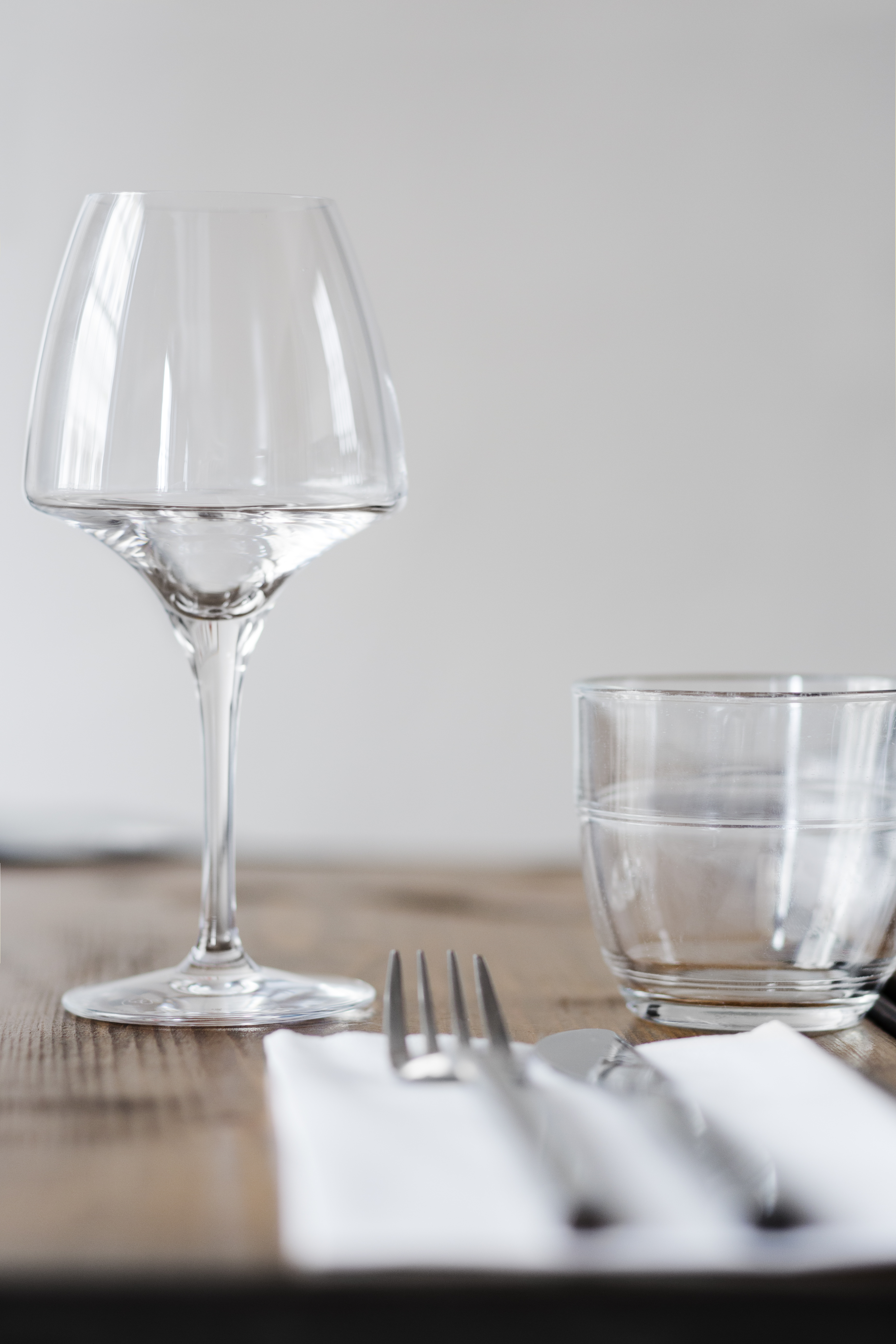 table-glass-utensils