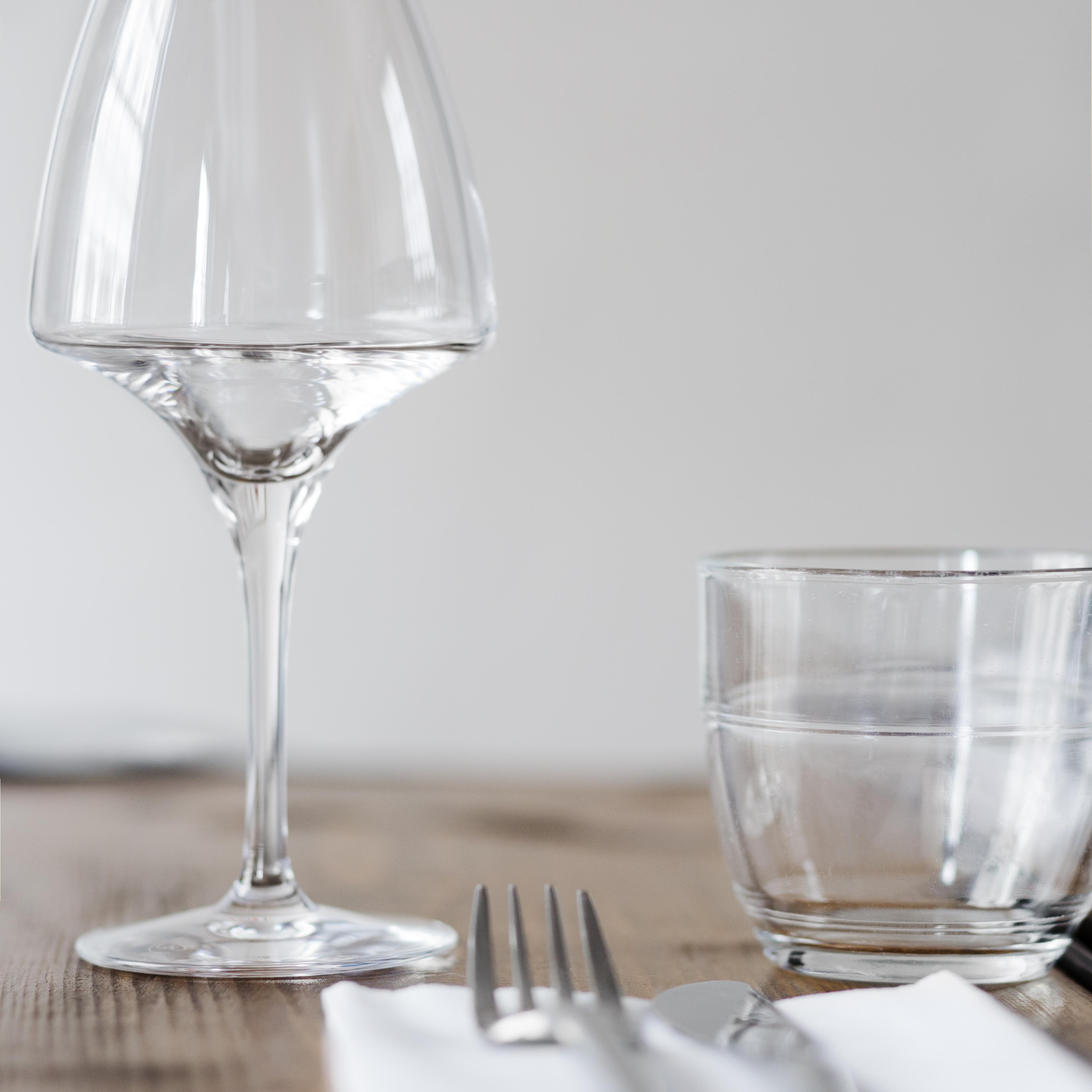 table-glass-utensils