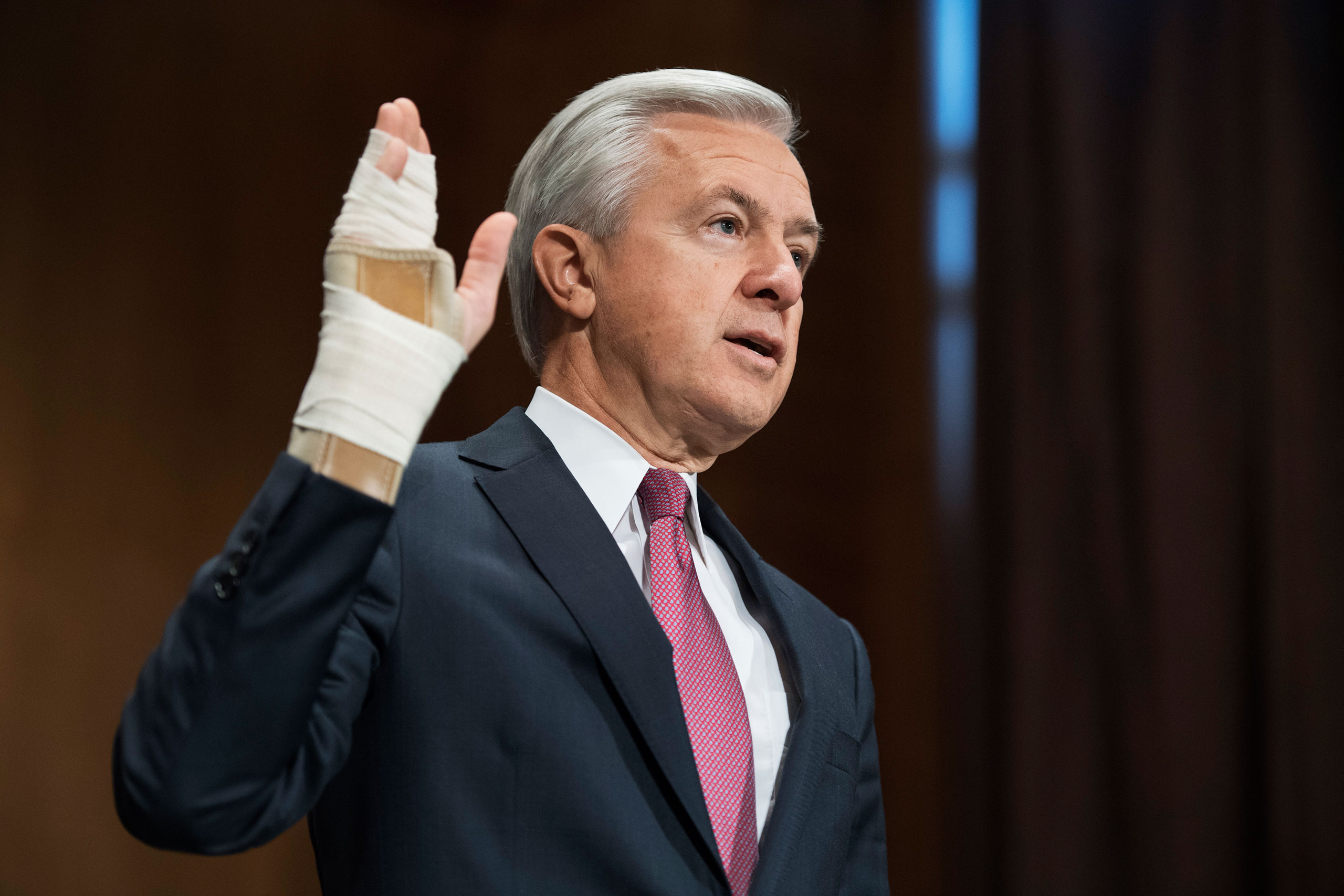 ‘I am deeply sorry that we failed to fulfill our responsibility,’ said John Stumpf, chairman and CEO of Wells Fargo, in a Senate hearing on its massive, multiyear customer fraud