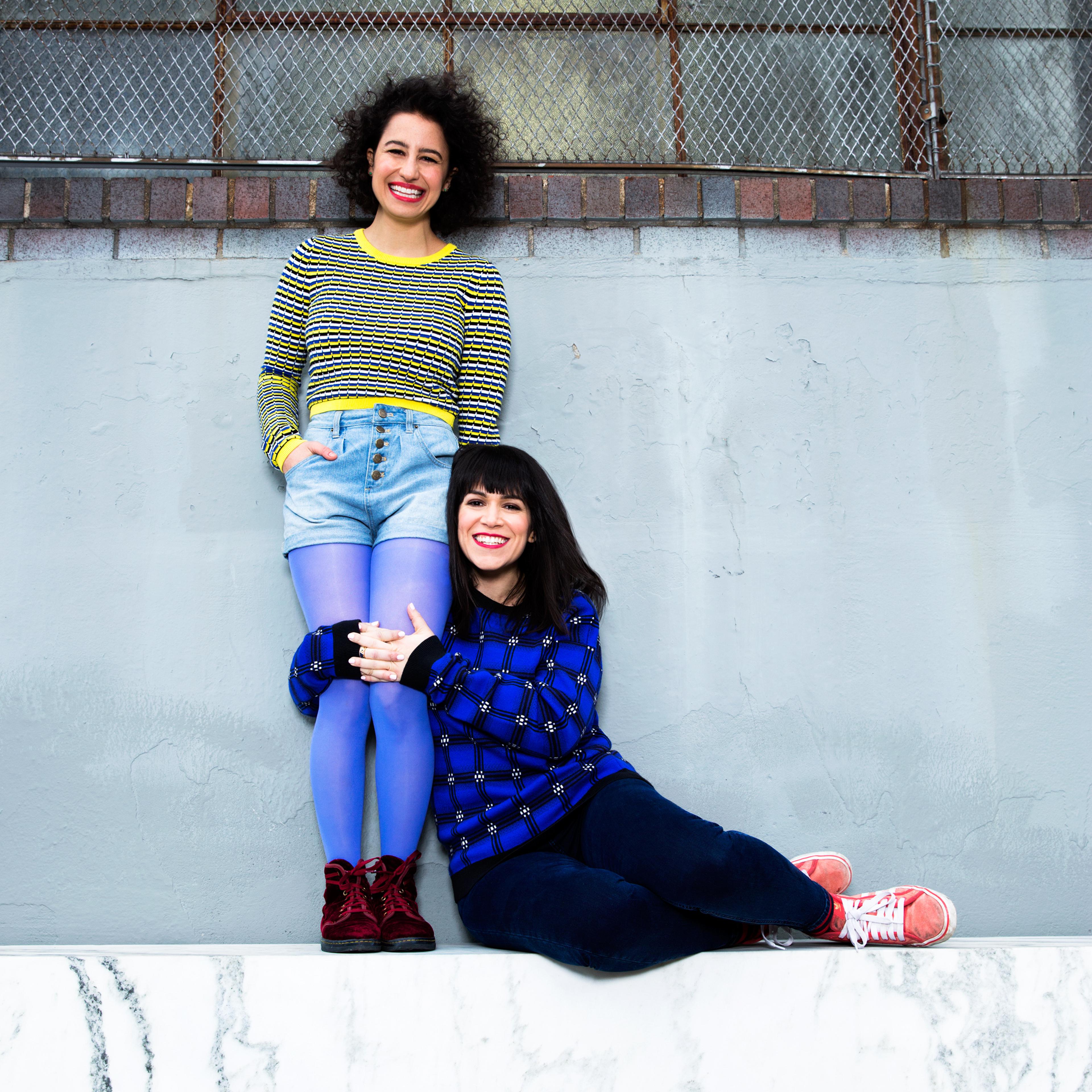 (l-r) Ilana Glazer and Abbi Jacobson from 'Broad City' season 2