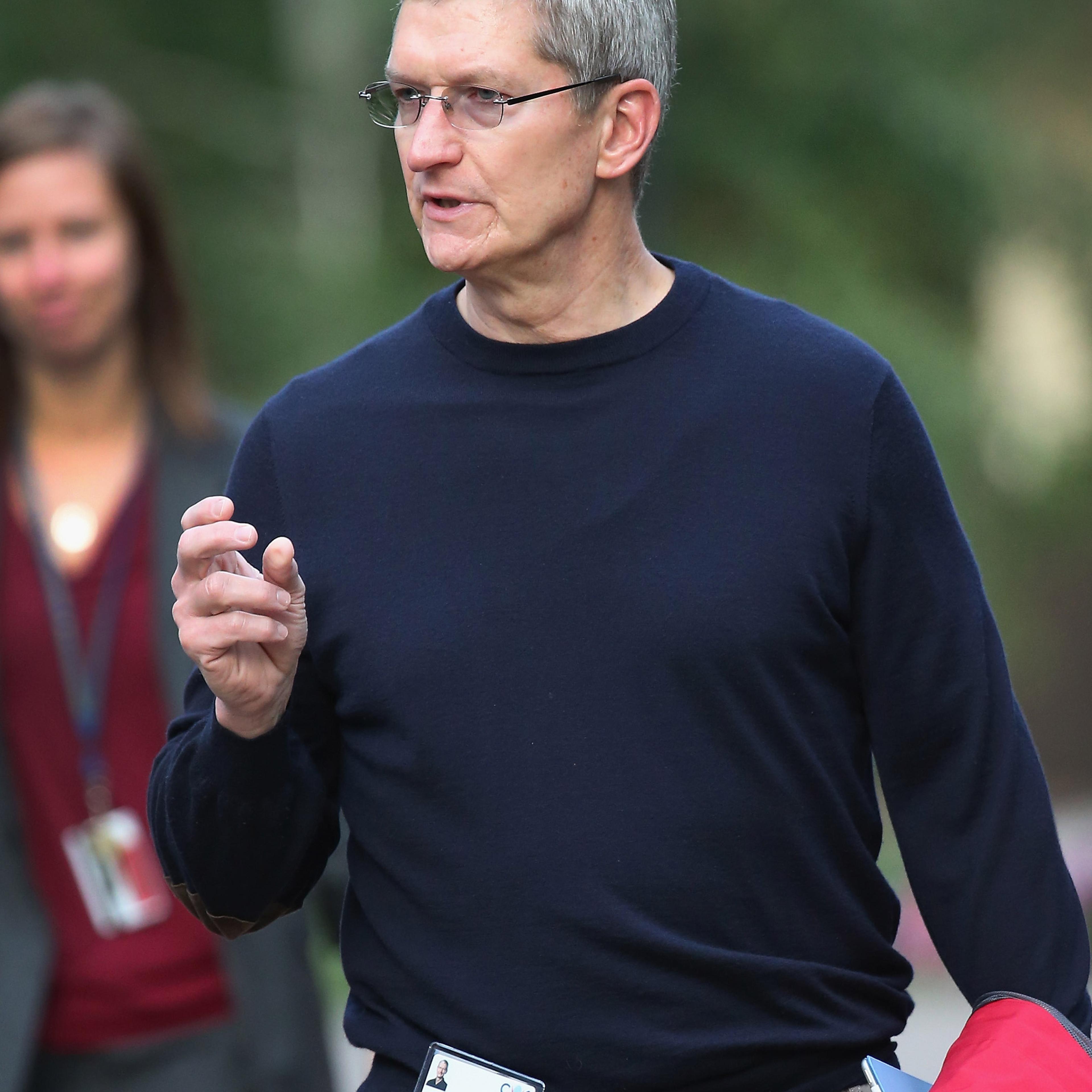 Tim Cook - Apple