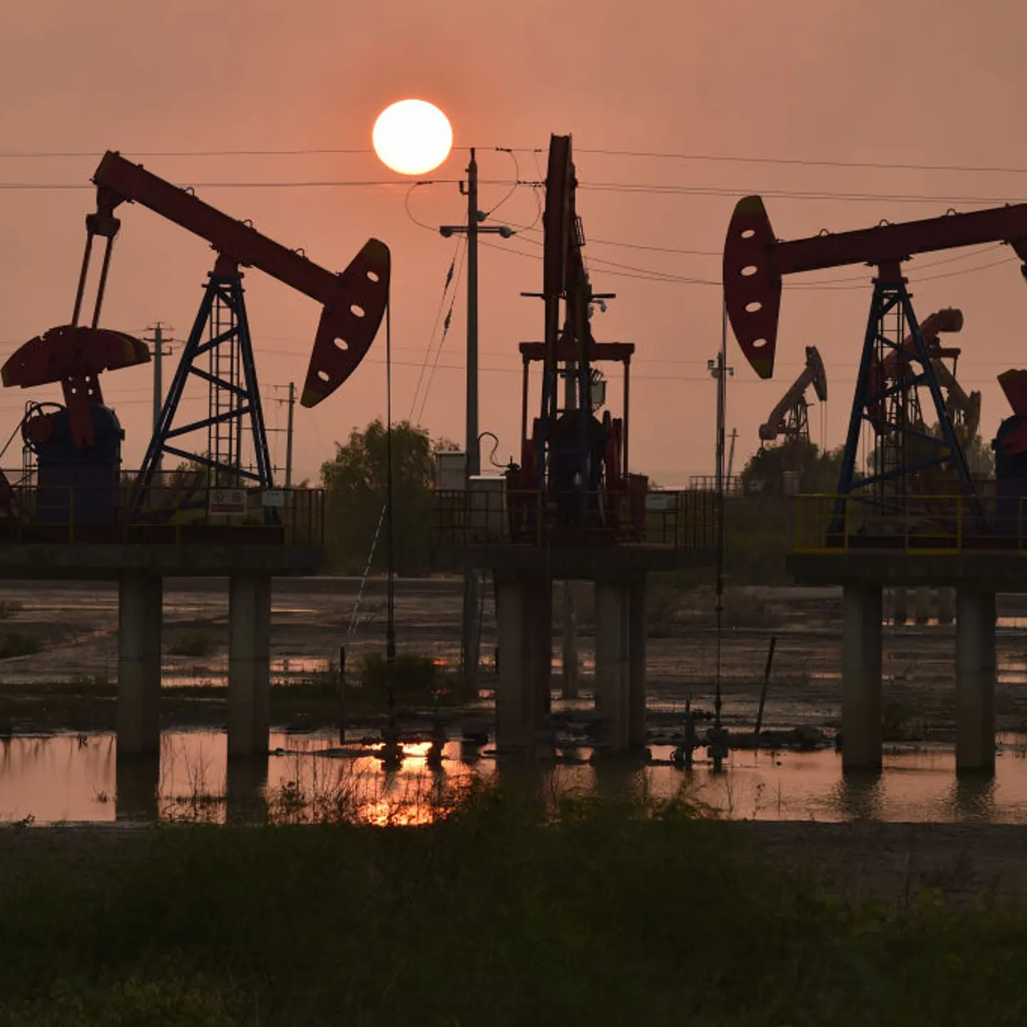 Oilfield Exploitation