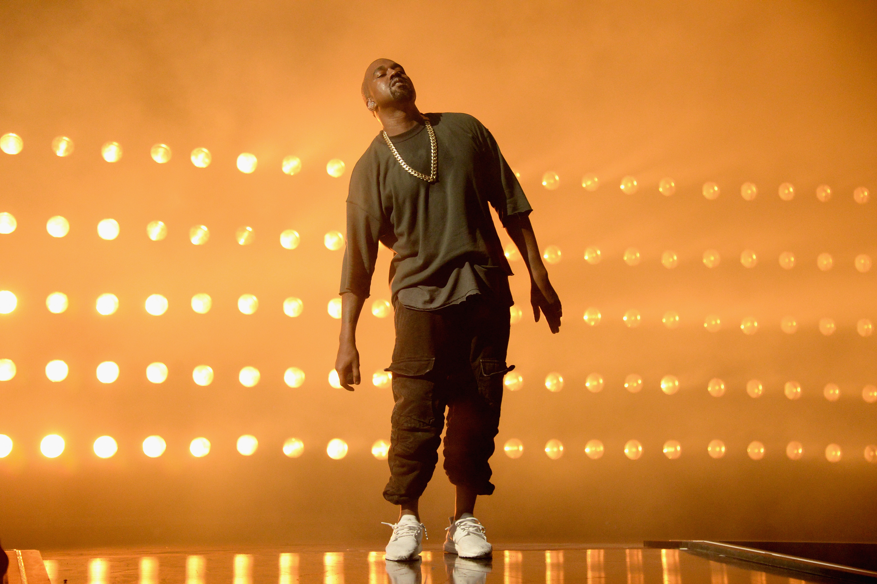 2015 iHeartRadio Music Festival - Night 1 - Show