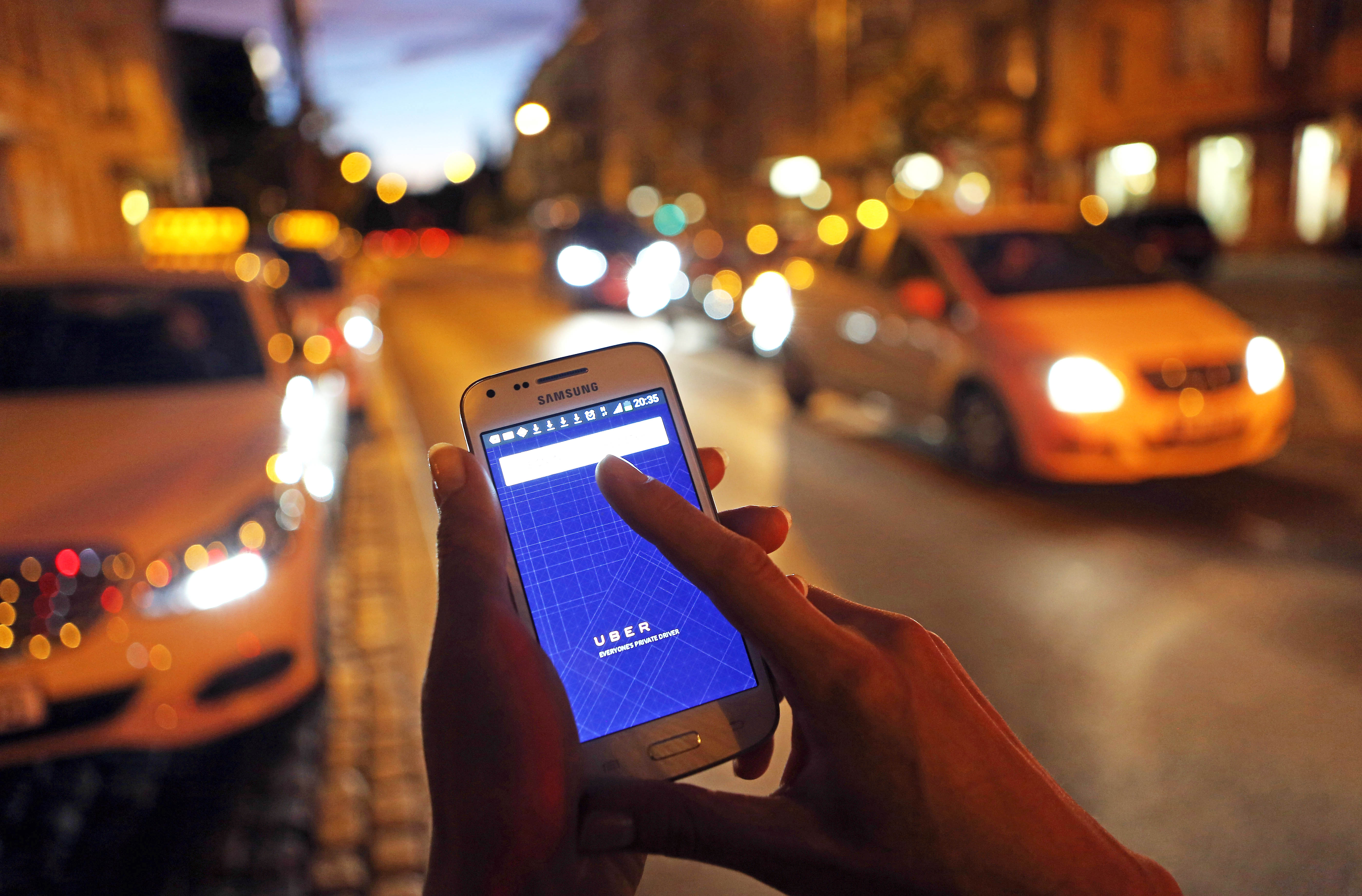 German Court Bans Uber Service Nationwide