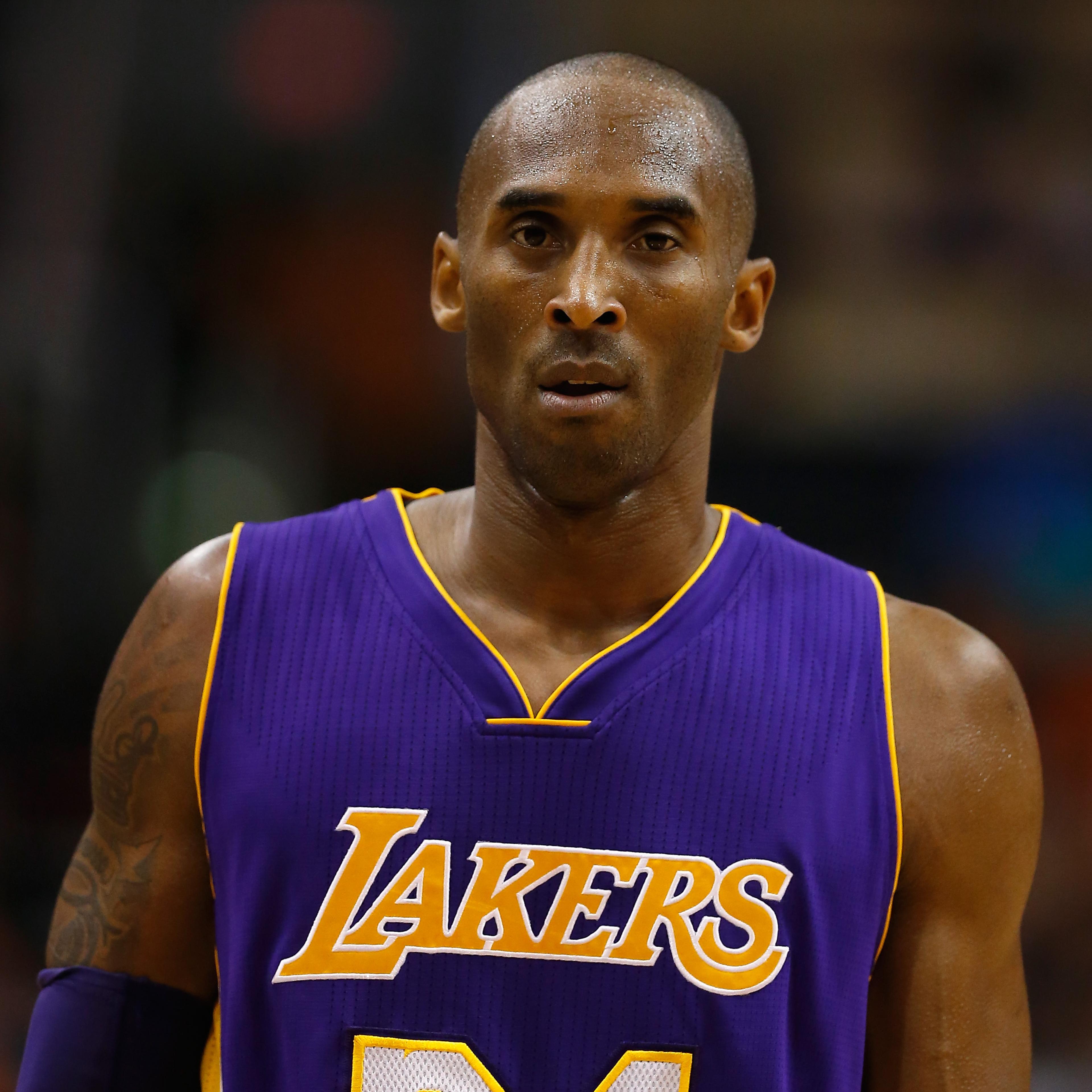 Los Angeles Lakers v Phoenix Suns