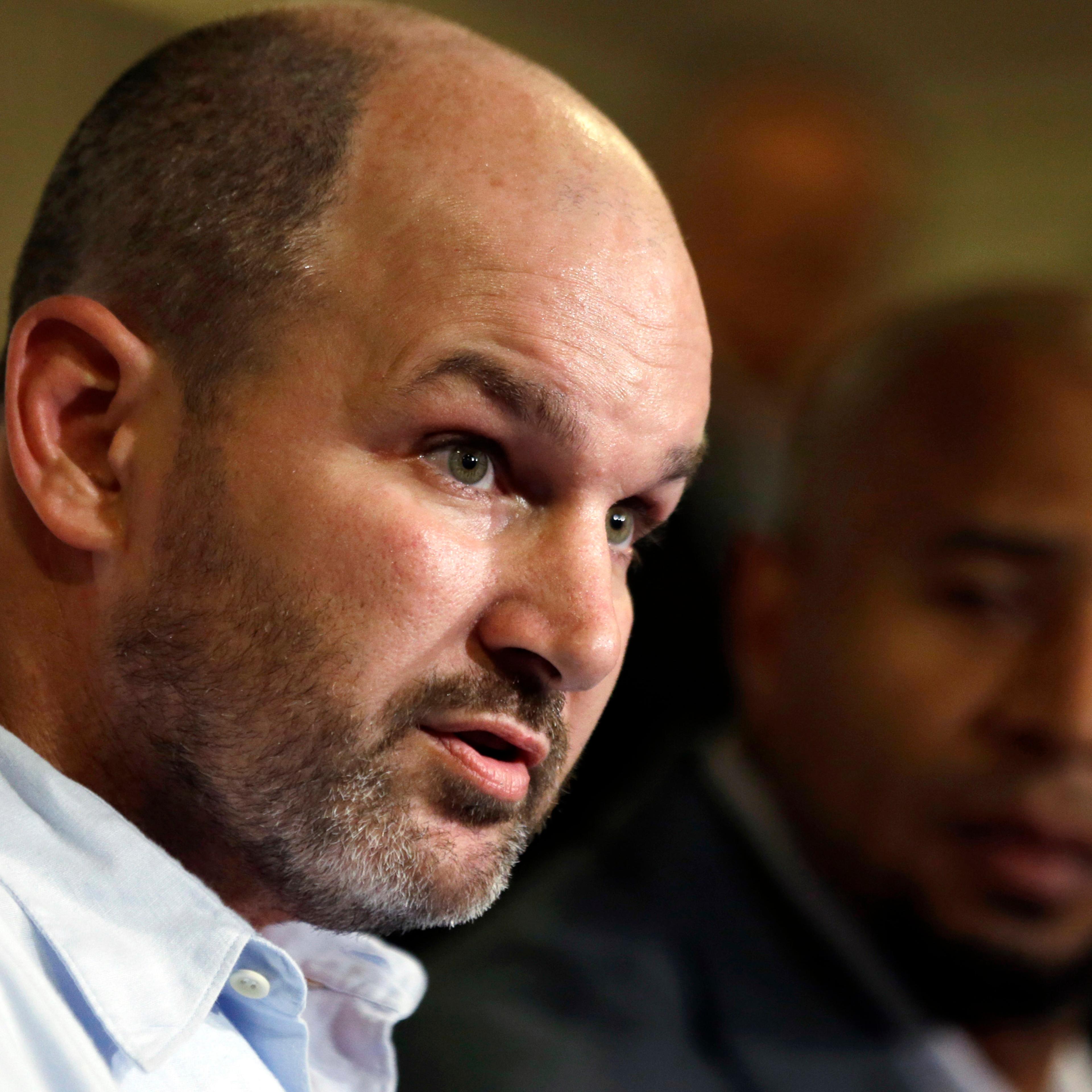 Kevin Turner,Dorsey Levens