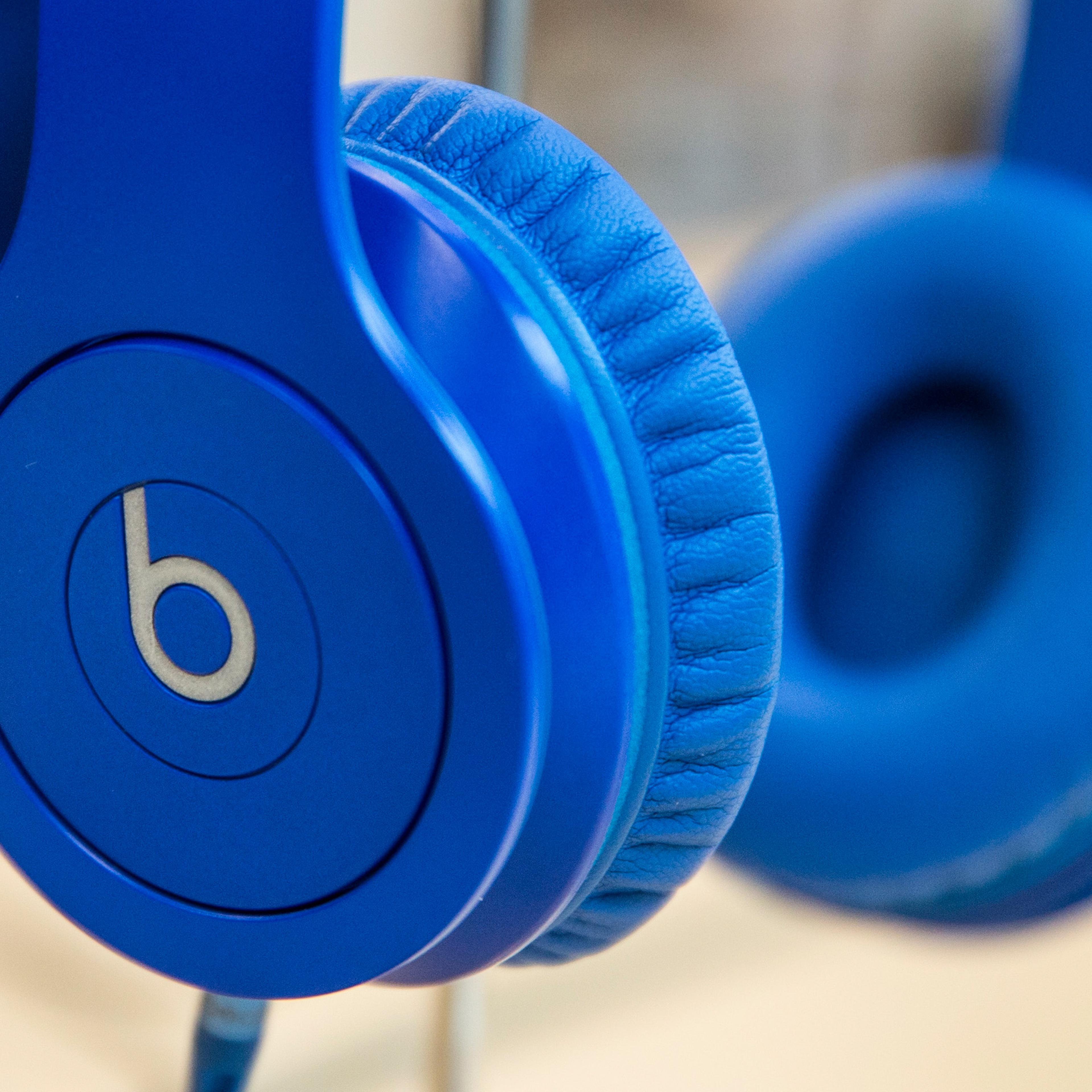 Apple Said To Be In Talks To Purchase Beats Headphones Company