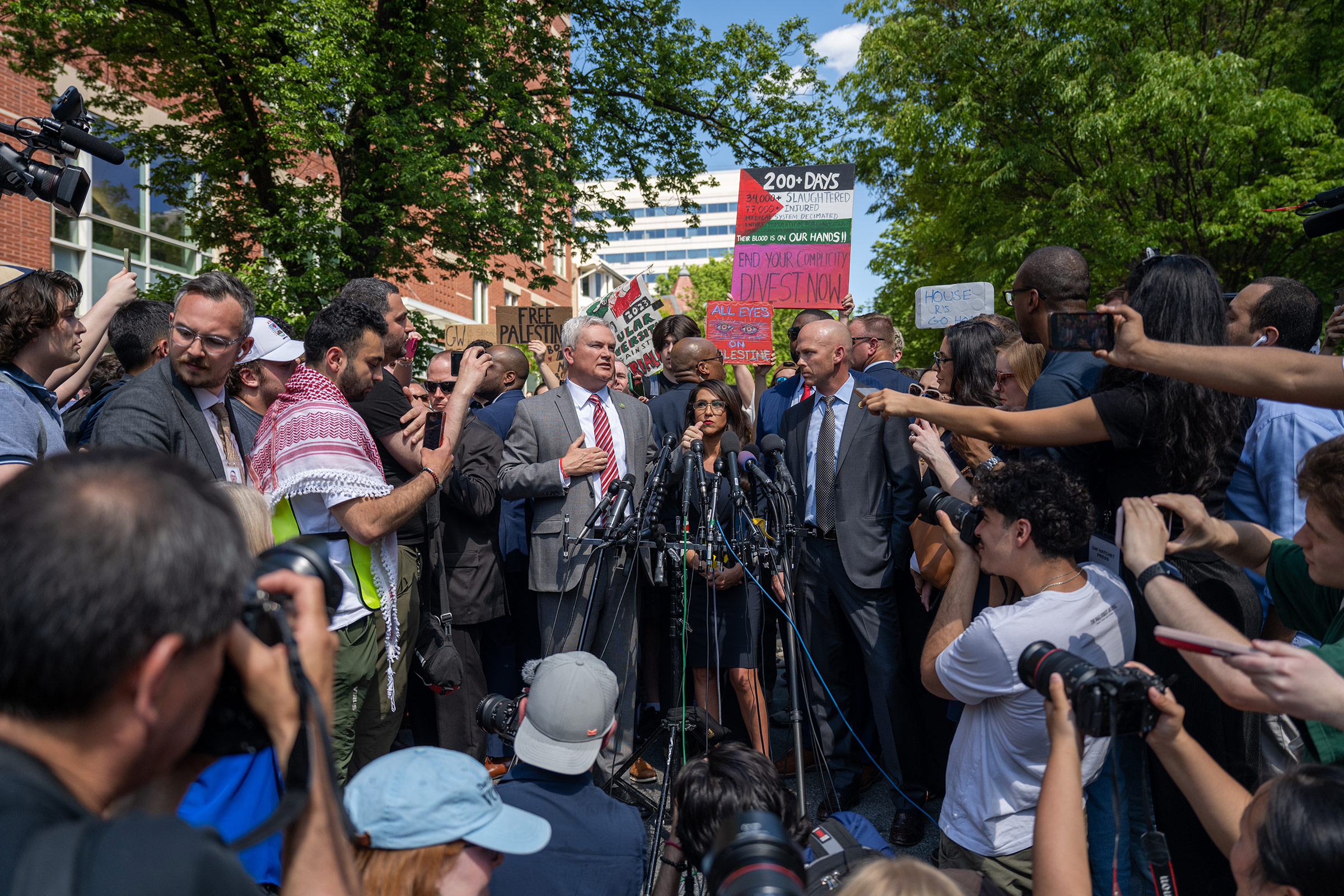 U.S. Student Photojournalists Capture Campus Protests