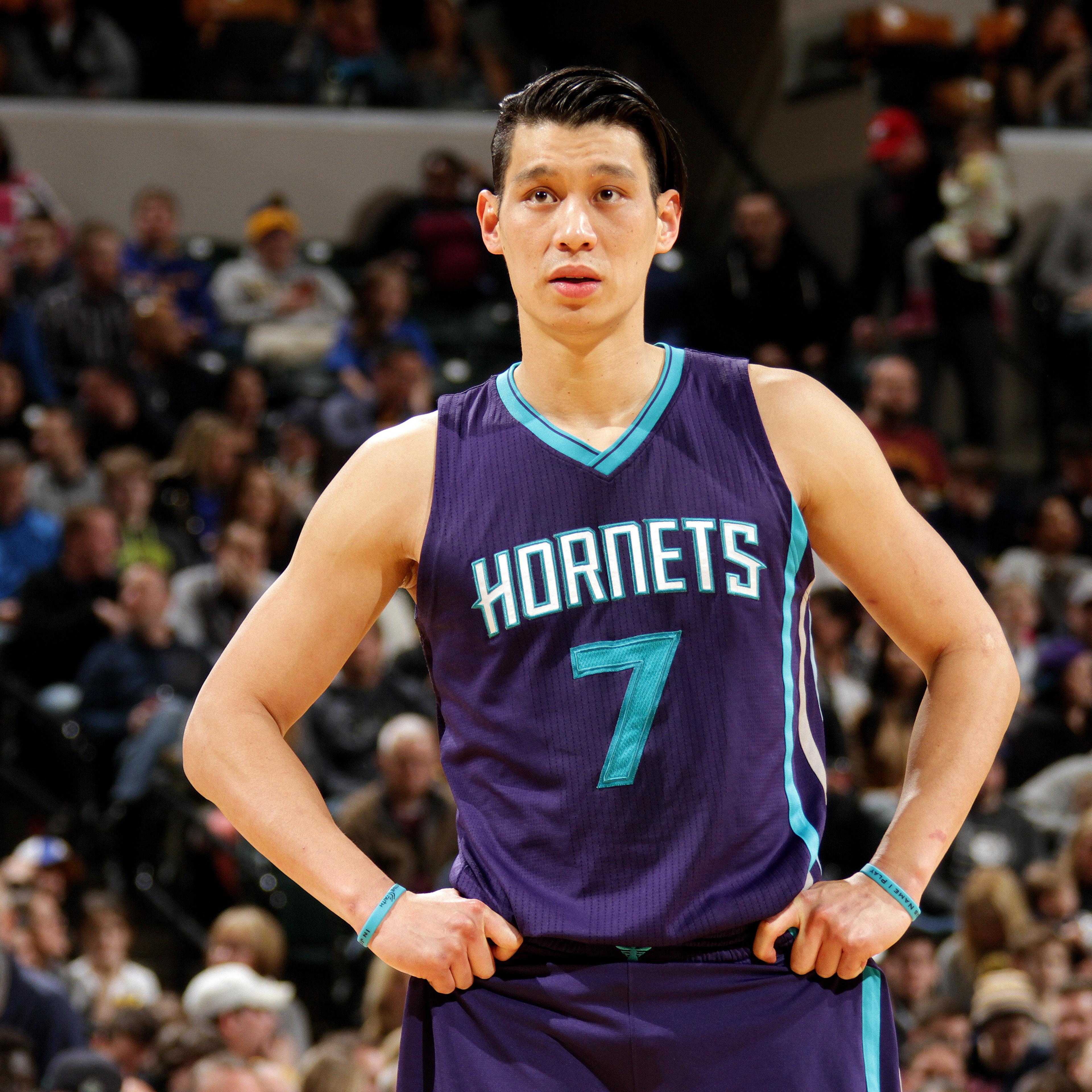 Charlotte Hornets v Indiana Pacers