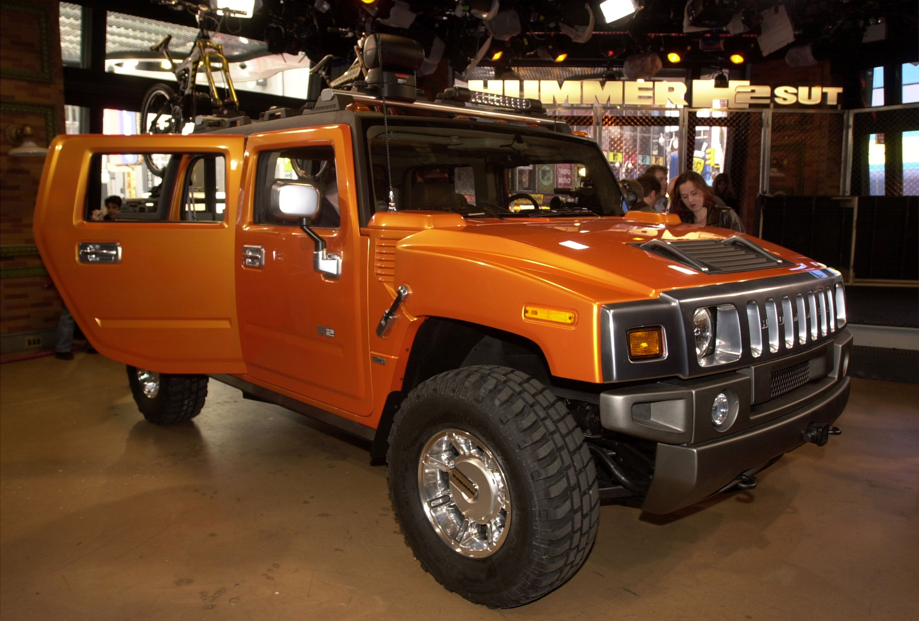 The new General Motors concept Hummer H2 sport utility truck is on display April 10, 2001 in New York City. (Photo by Spencer Platt/Newsmakers)