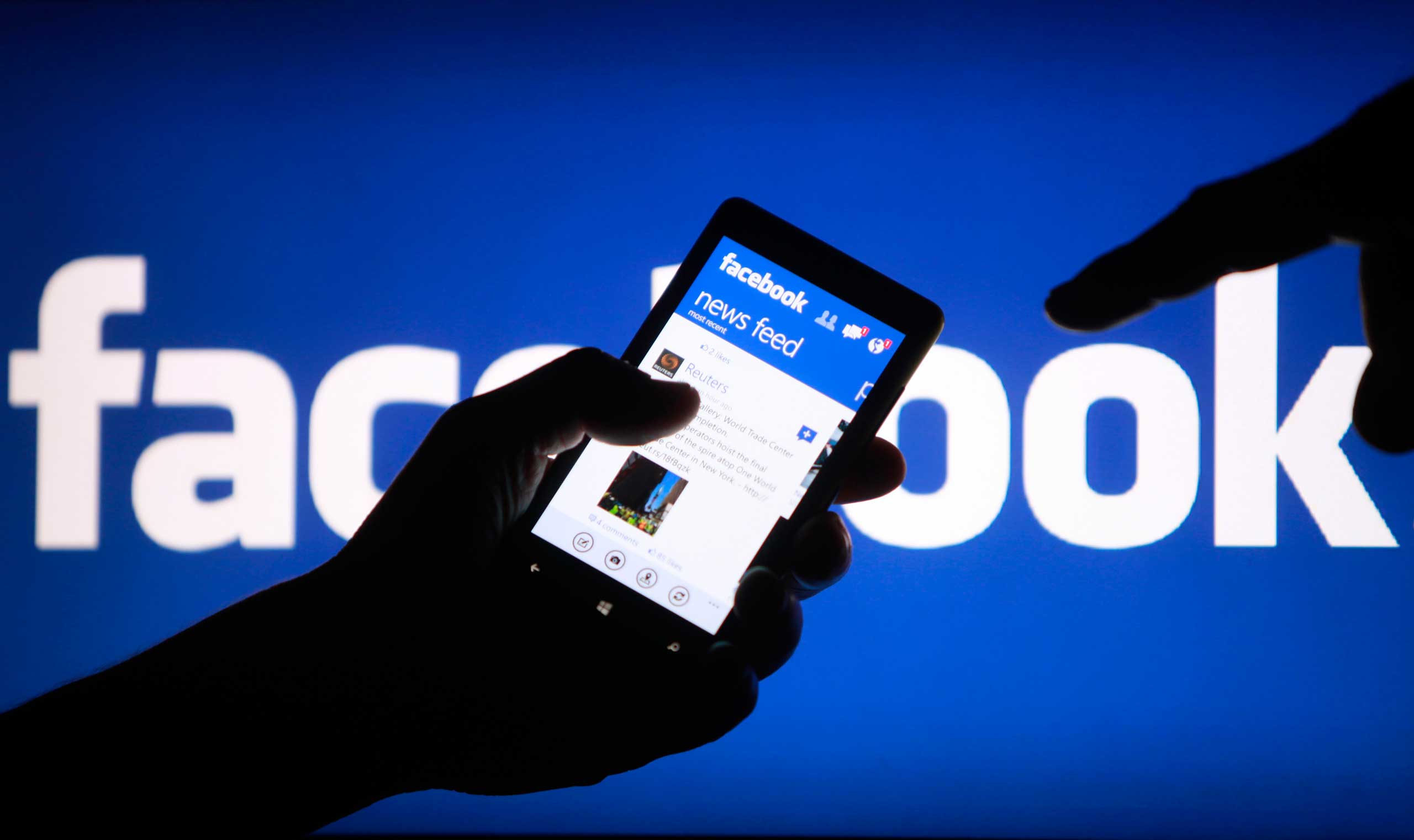 smartphone facebook