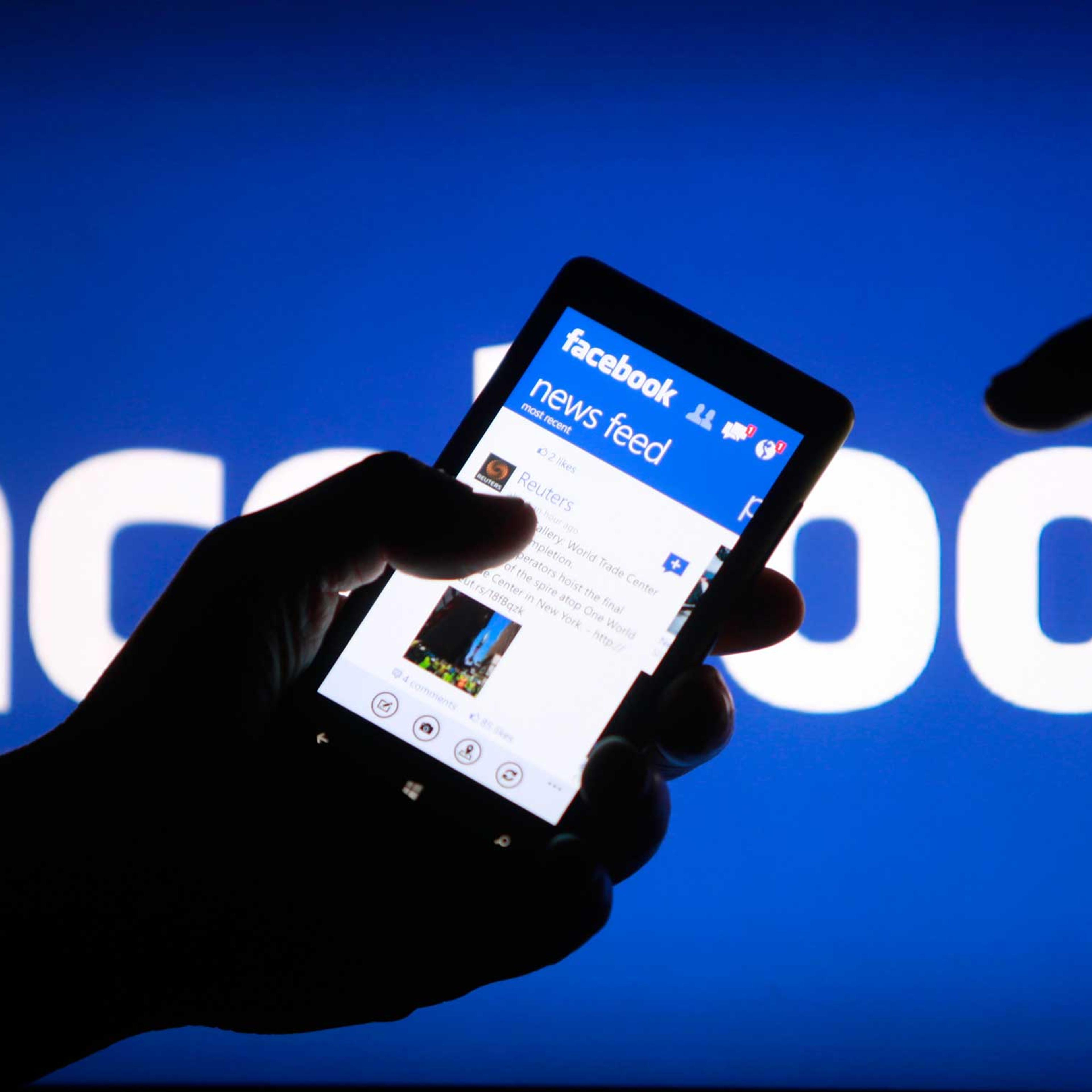 smartphone facebook