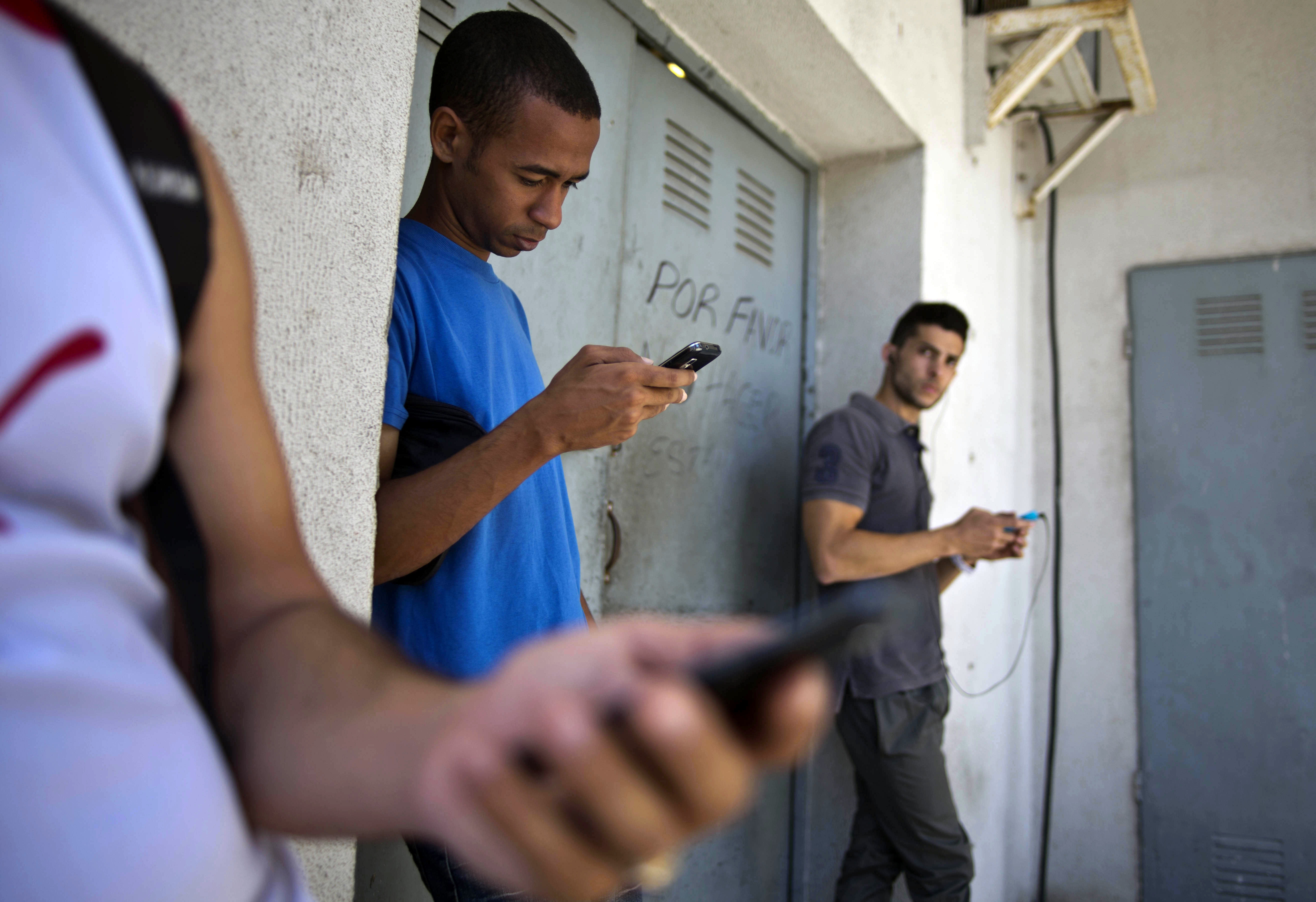 Secret Cuban Twitter