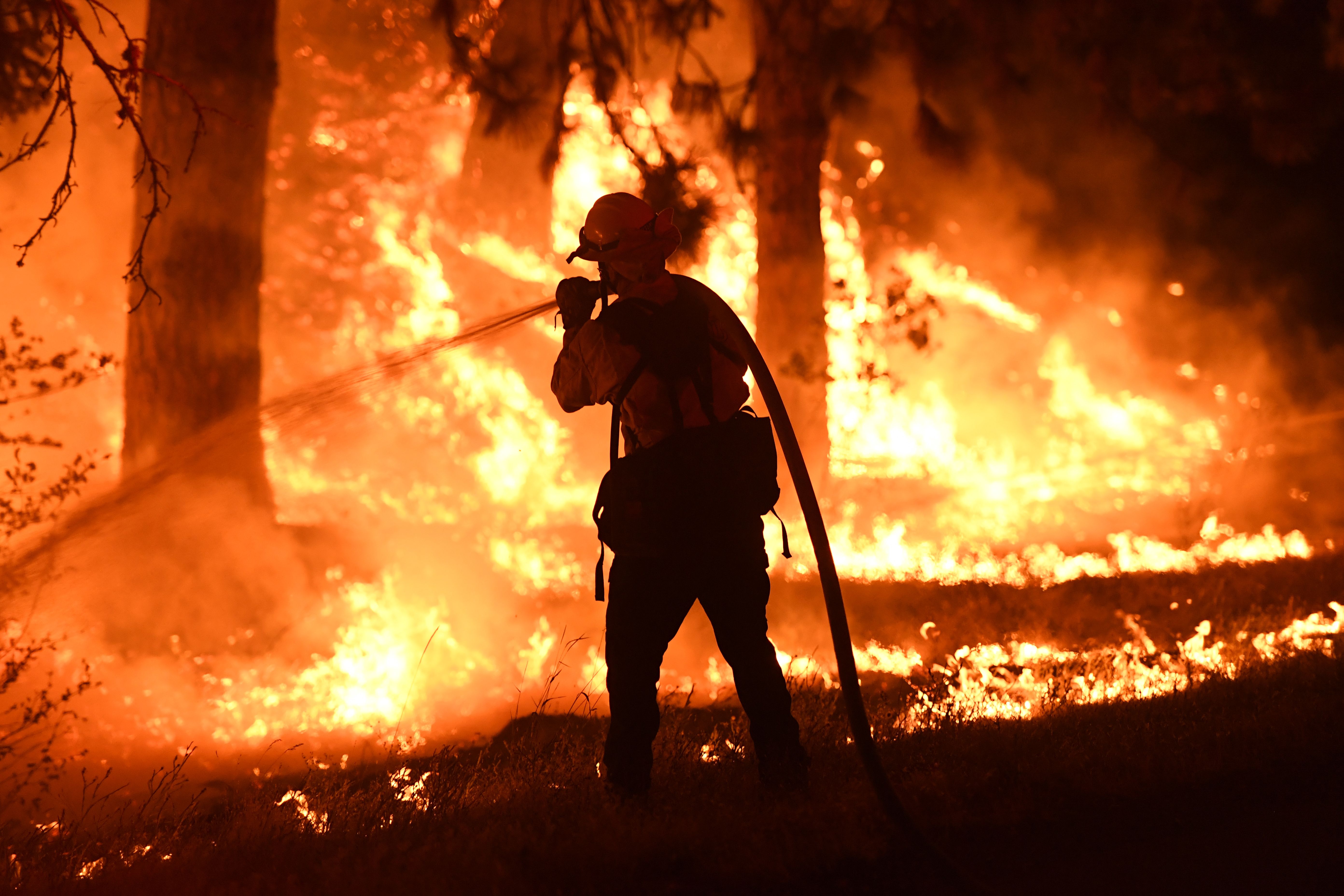 US-CALIFORNIA-FIRE