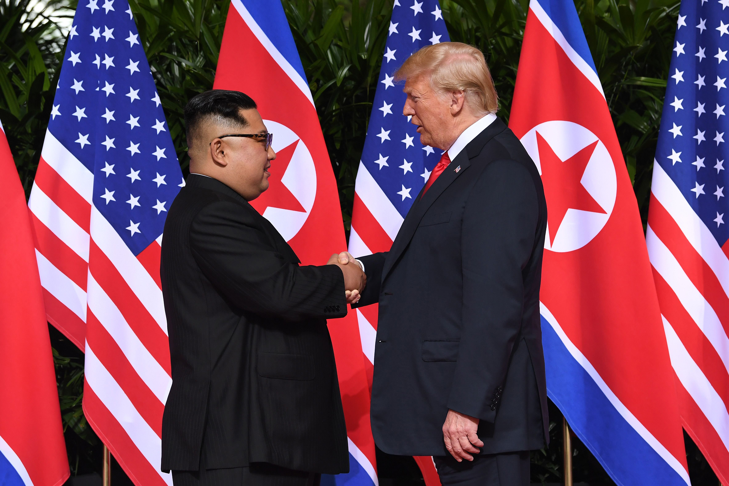 donald-trump-kim-jong-un-meeting