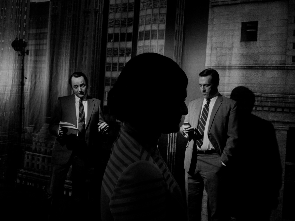 Mad Men Matthew Weiner Christina Hendricks TV 2014 Advertising Alex Majoli (L-R) John Hamm as Don Draper, Elisabeth Moss as Peggy Olson and Vincent Kartheiser as Pete Campbell behind the scenes on set of Mad Men’s seventh and final season.