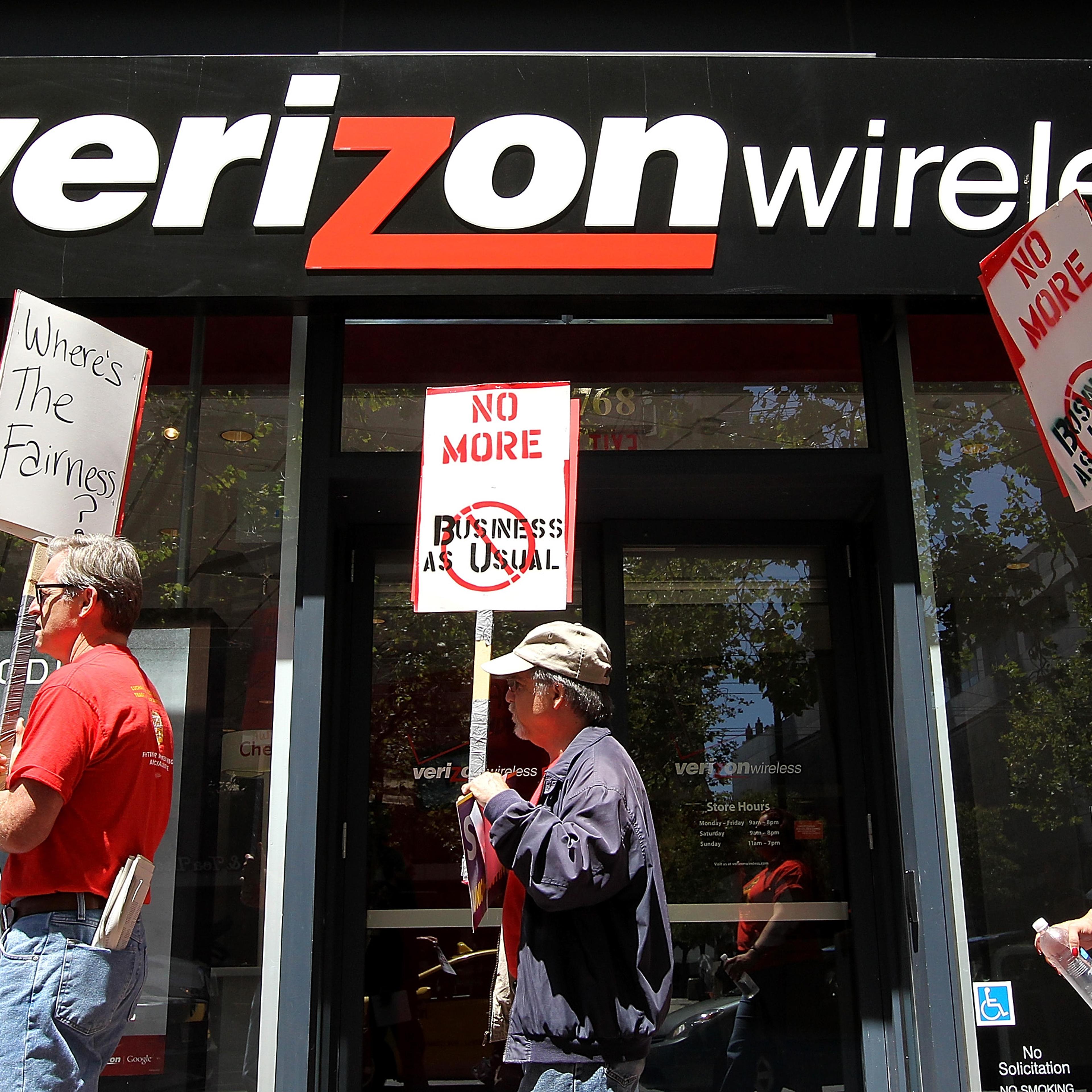 Verizon Unions Continue To Strike