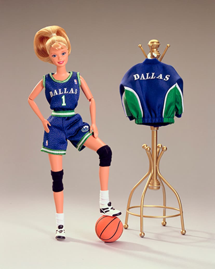 barbie-mattel-career-1999-WNBA-Player