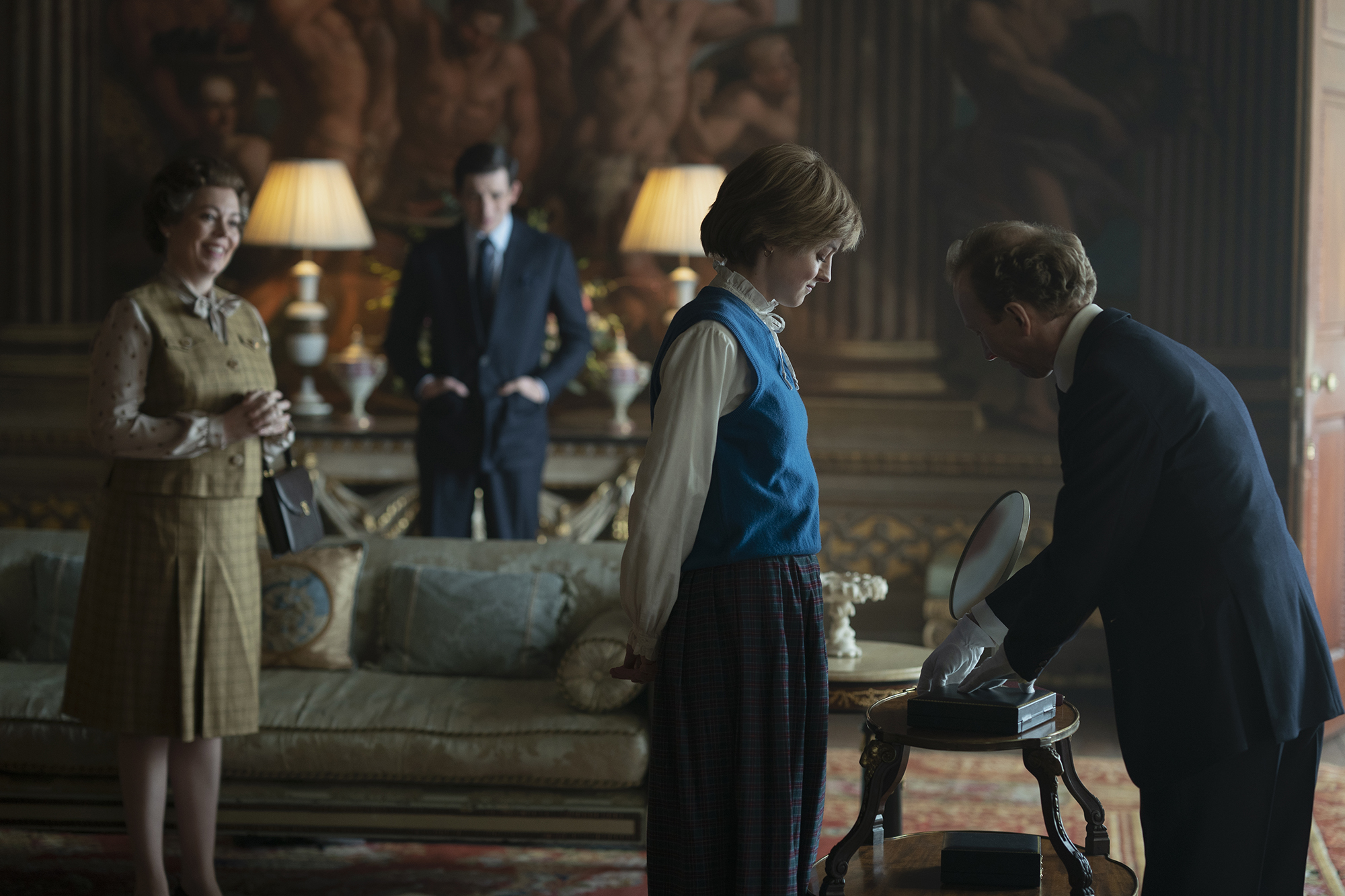 The Crown S4